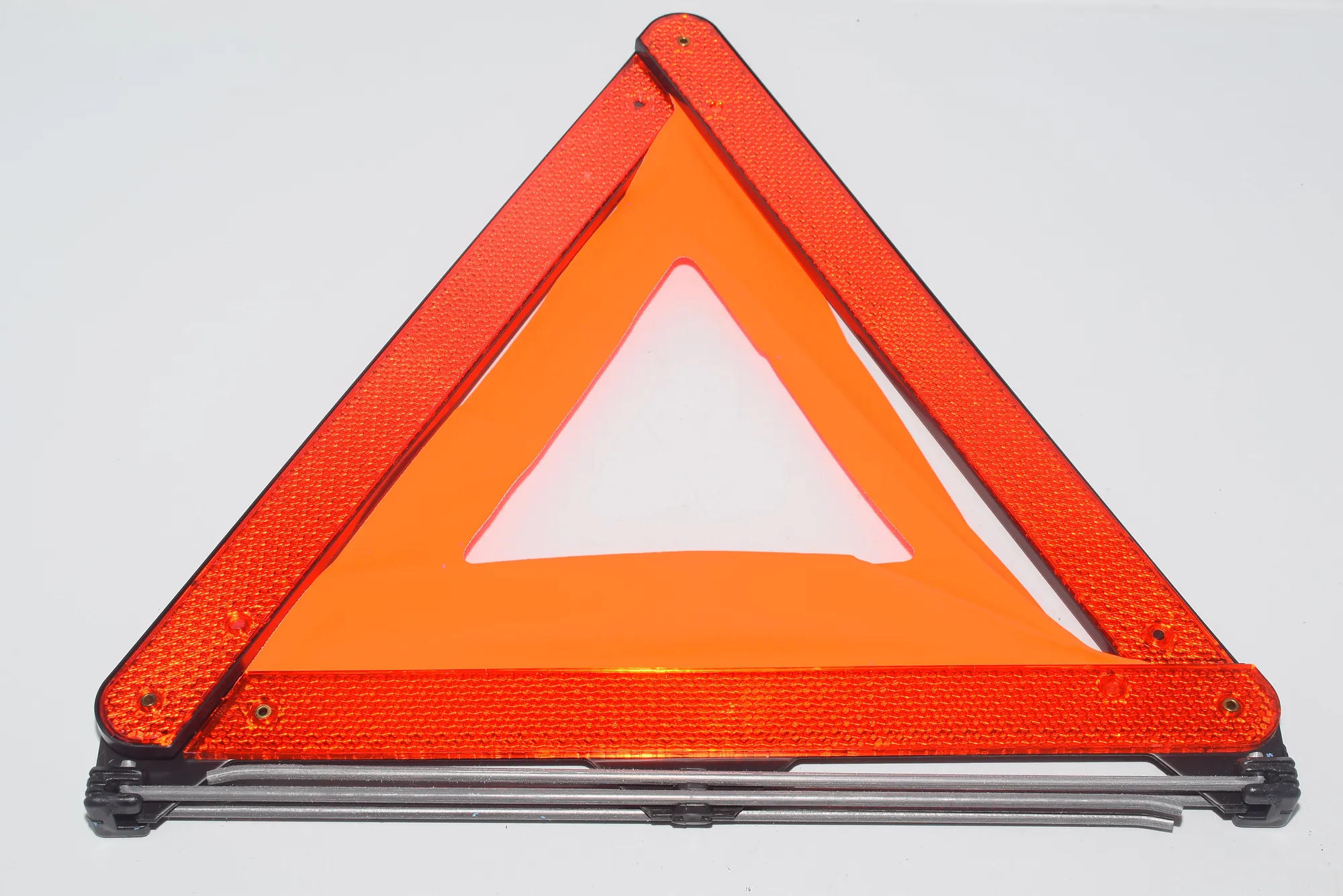 Warning Triangle – OEM 1095457 · BMW X5 (E53) BMW X5 (E53) 2000 – 3