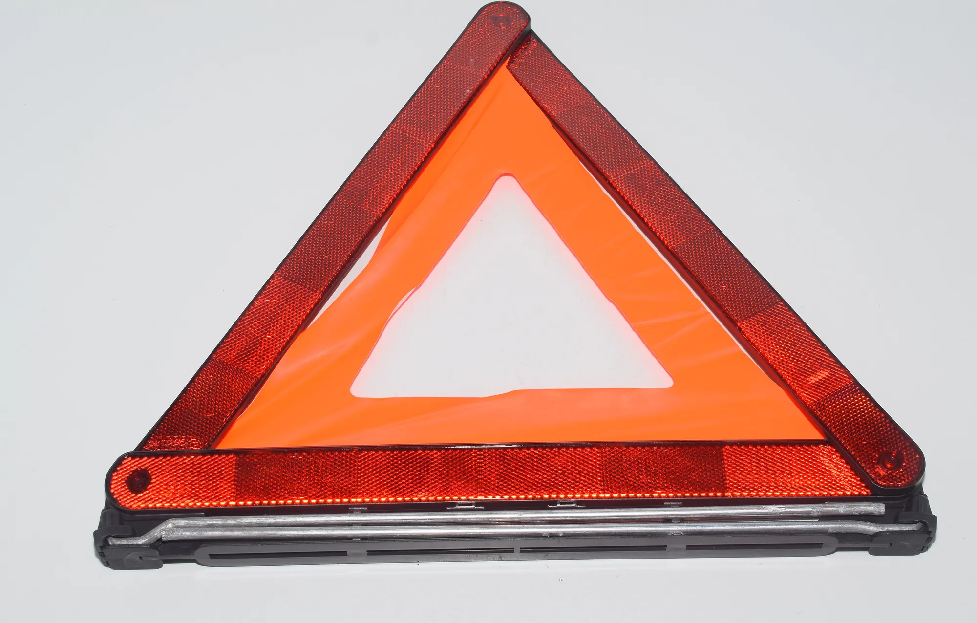 Warning Triangle – OEM 6756429 · BMW 3 (E46) BMW 3 (E46) 2000 – 3