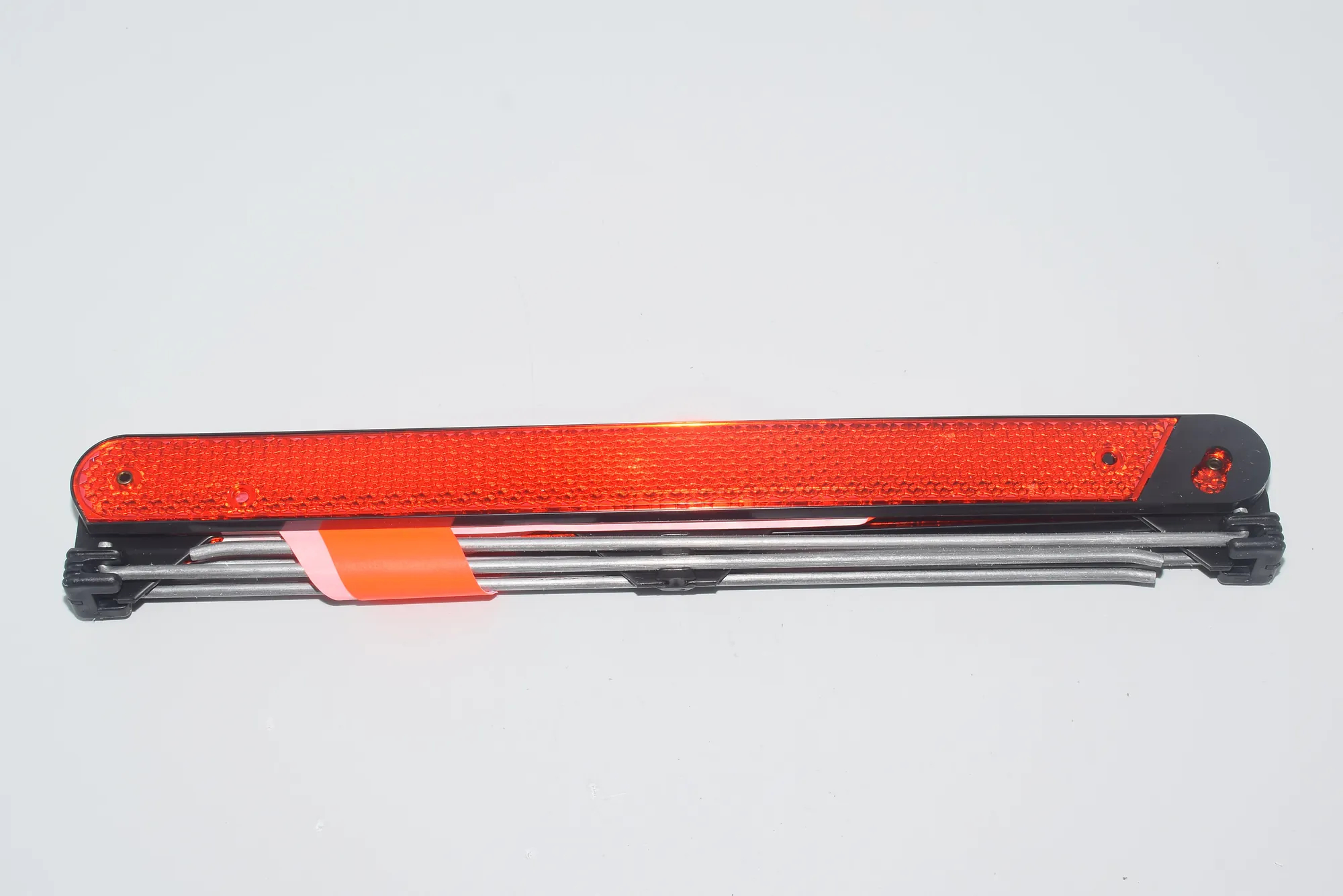 Warning Triangle – OEM 1095457 · BMW 5 (E39) BMW 5 (E39) 2000 – 4