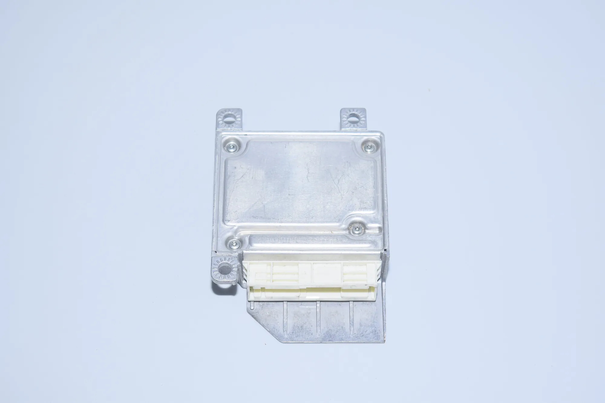 SRS Control Unit – OEM 8372521 · BMW 5 (E39) BMW 5 (E39) 2000 – 3