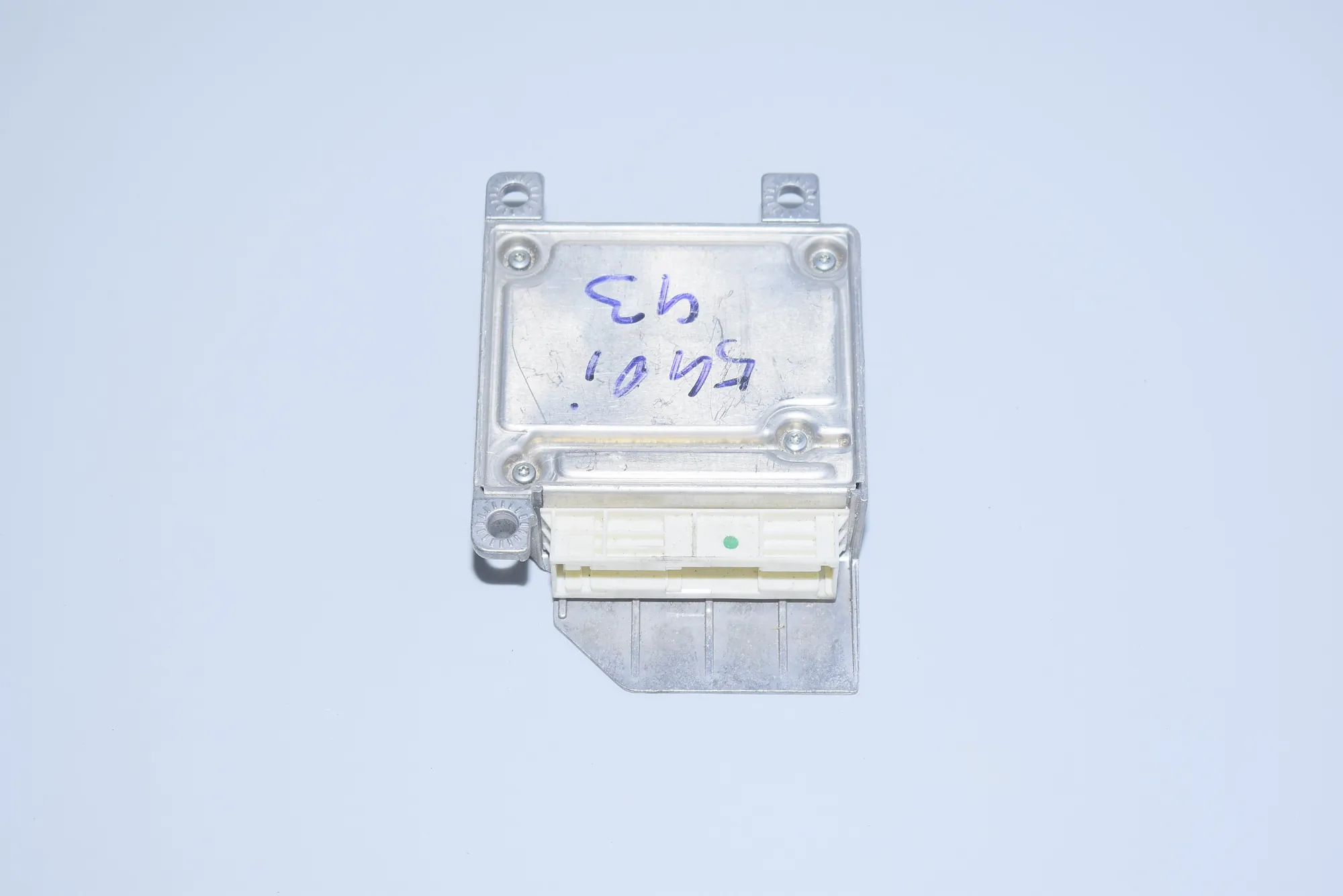 SRS Control Unit – OEM 8372521 · BMW 5 (E39) BMW 5 (E39) 2000