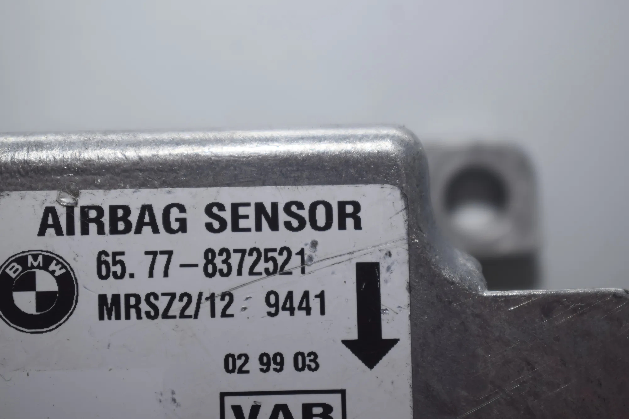 SRS Control Unit – OEM 8372521 · BMW 5 (E39) BMW 5 (E39) 2000 – 6