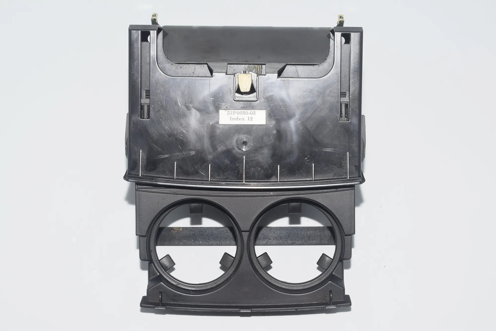 Cup Holder – OEM 8253125 · BMW X5 (E53) 3.0 i 2002 – 5