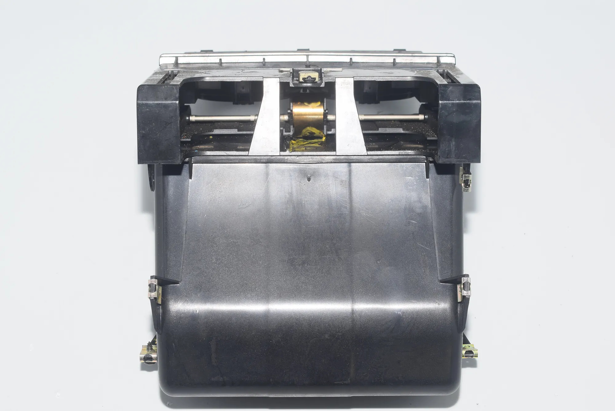 Cup Holder – OEM 8253125 · BMW X5 (E53) 3.0 i 2002 – 4