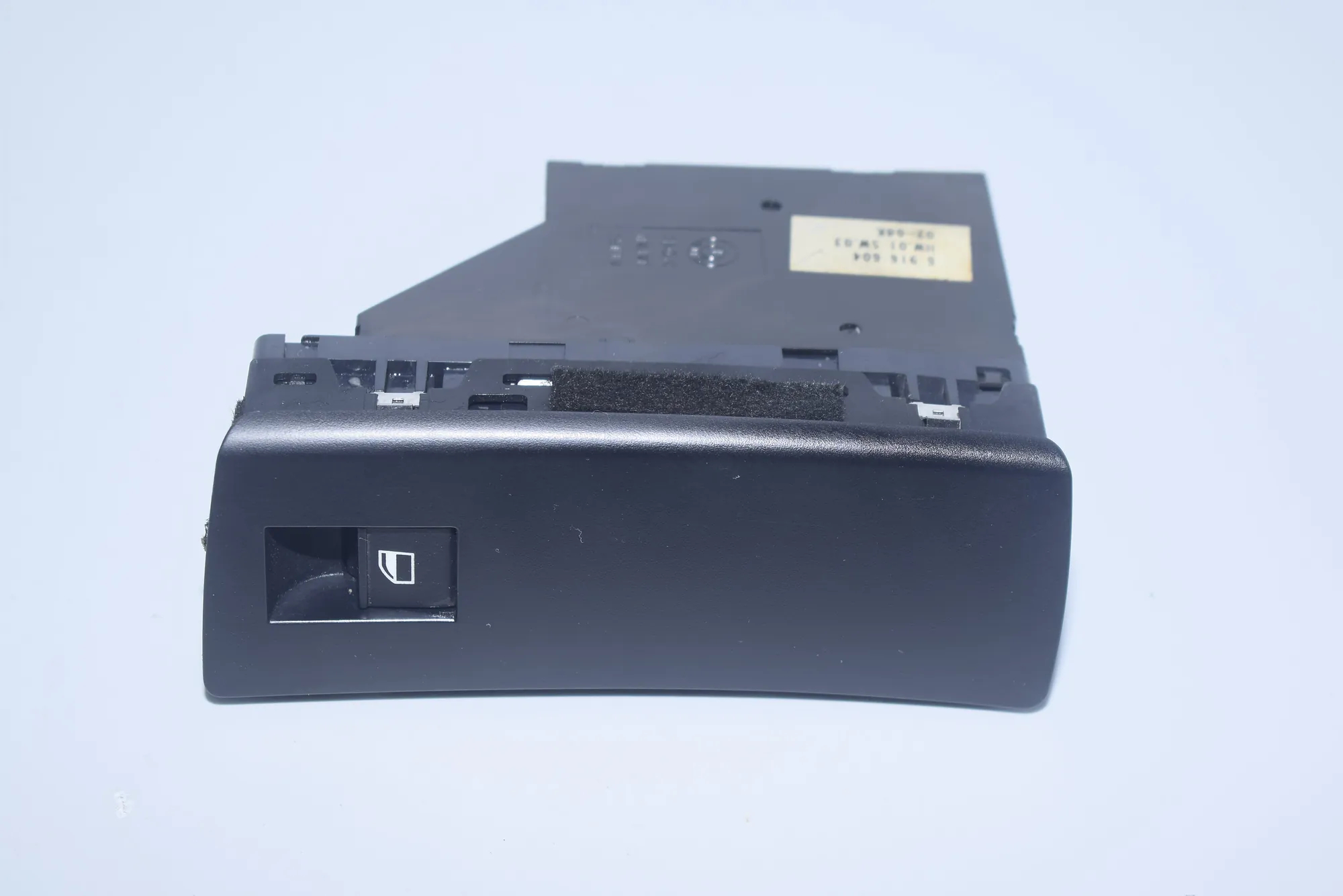 Front Left Door Window Switch – OEM 6916604 · BMW X5 (E53) 3.0 i 2002