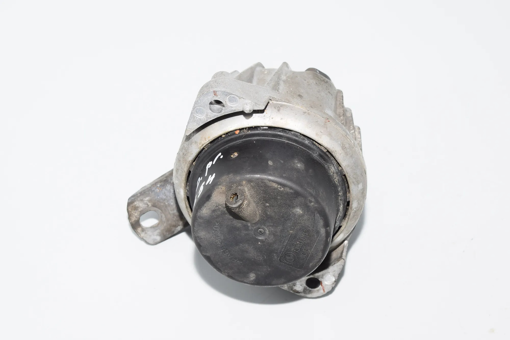 Right Side Engine Mount – OEM 139811 · BMW 3 Coupe (E92) 330 d 2008 – 4