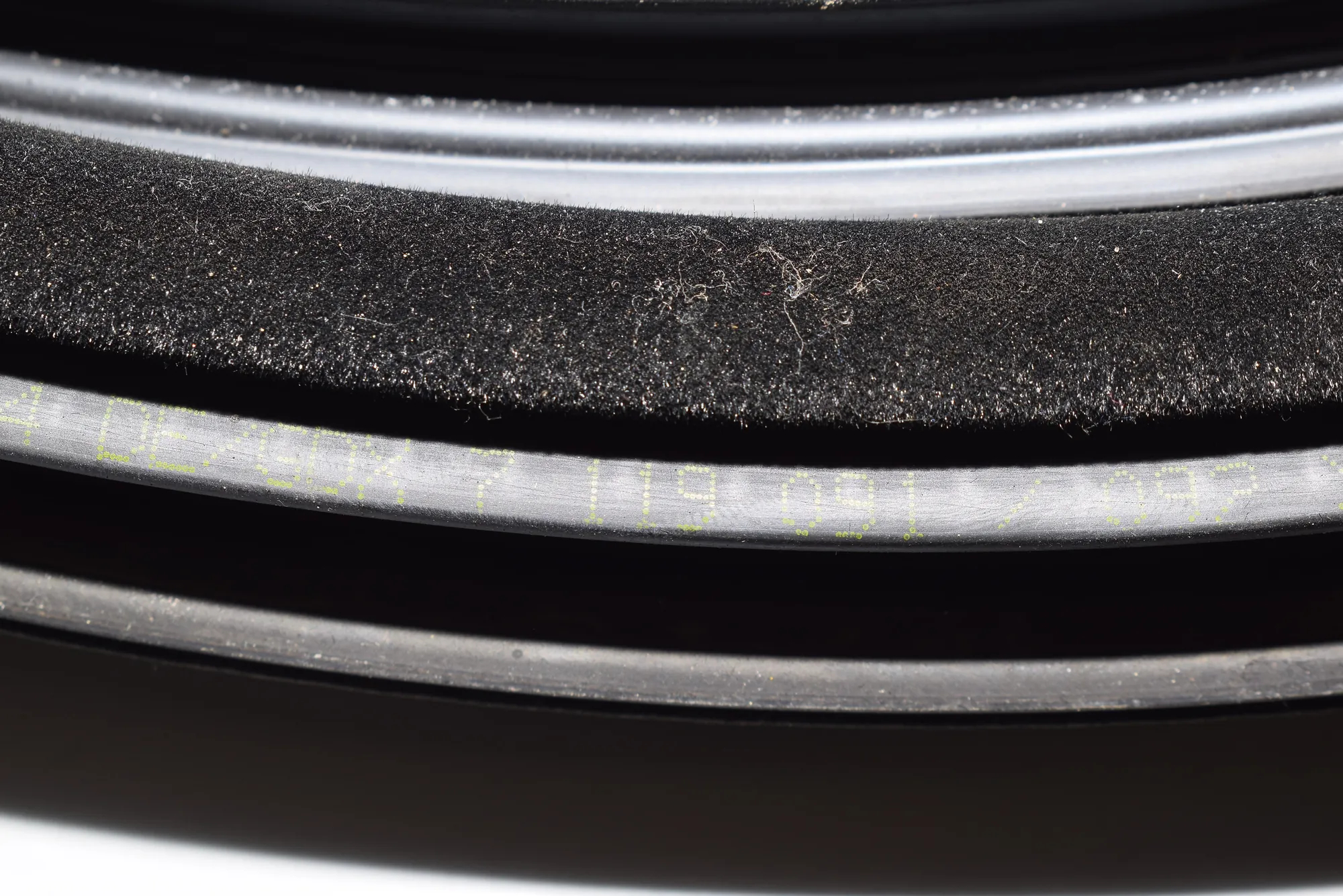 Front Left Door Seal Rubber – OEM 7119091 · BMW 3 Coupe (E92) 330 d 2008