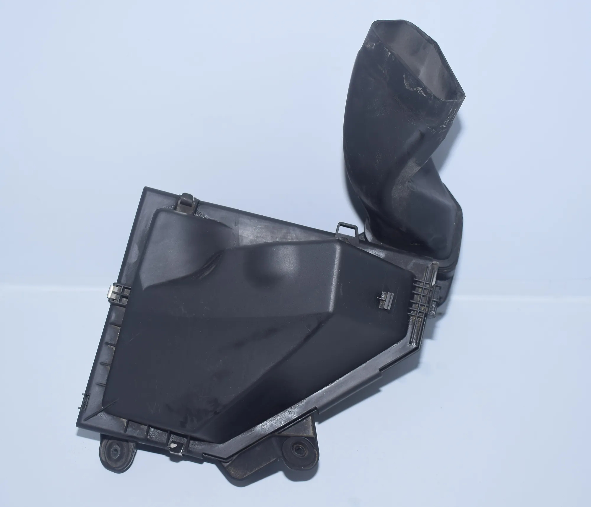 Air Filter Box – OEM 7797460 · BMW 1 (E87) 116 d 2010 – 2