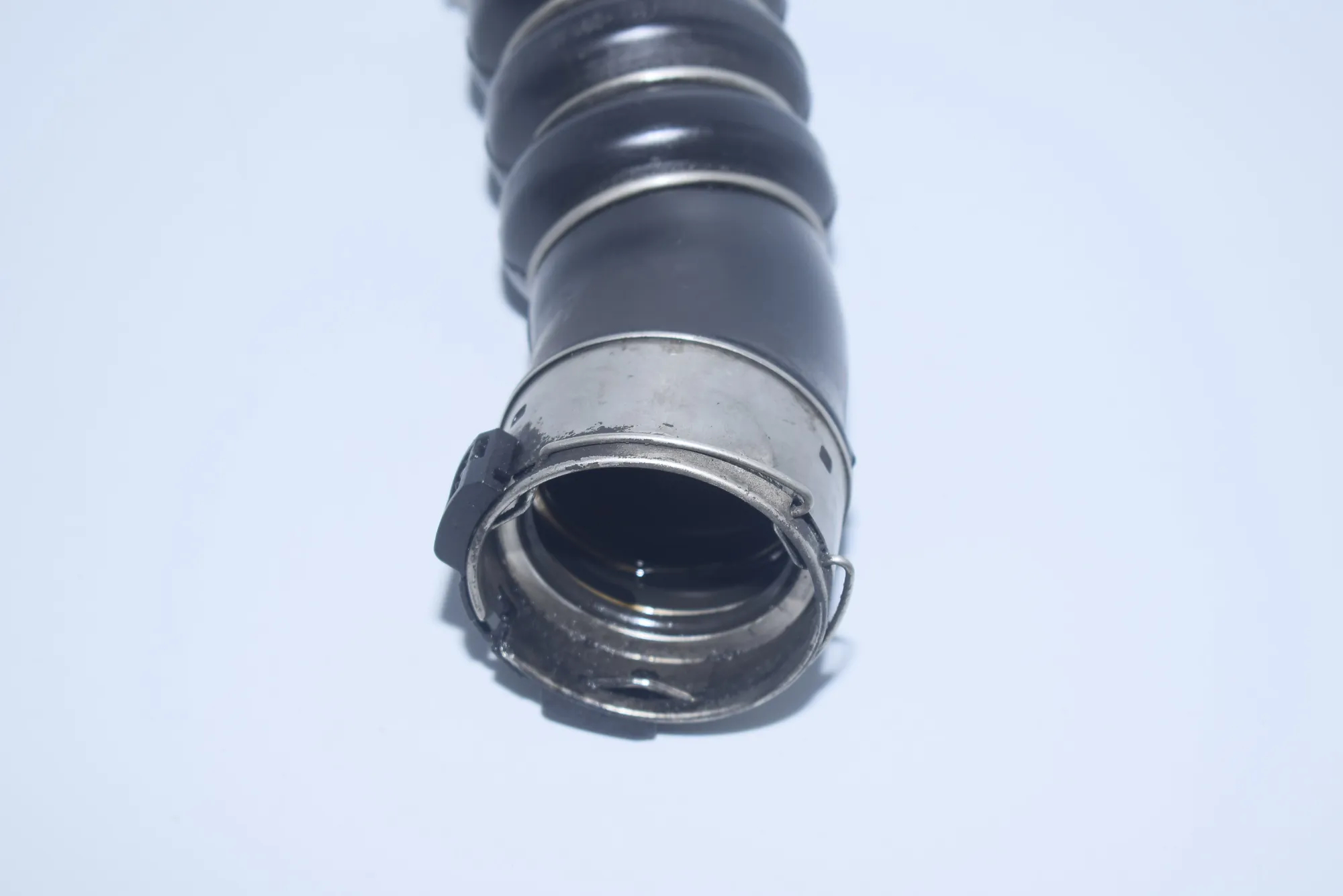 Right Side Intercooler Hose – OEM 7797480 · BMW 1 (E87) 116 d 2010 – 3