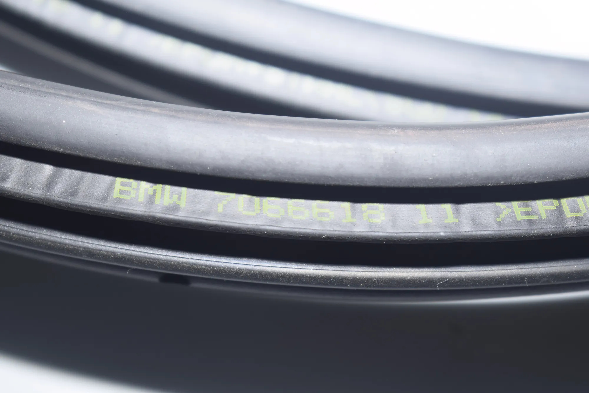 Rear Left Door Seal Rubber – OEM 7066618 · BMW 1 (E87) 116 d 2010 – 4