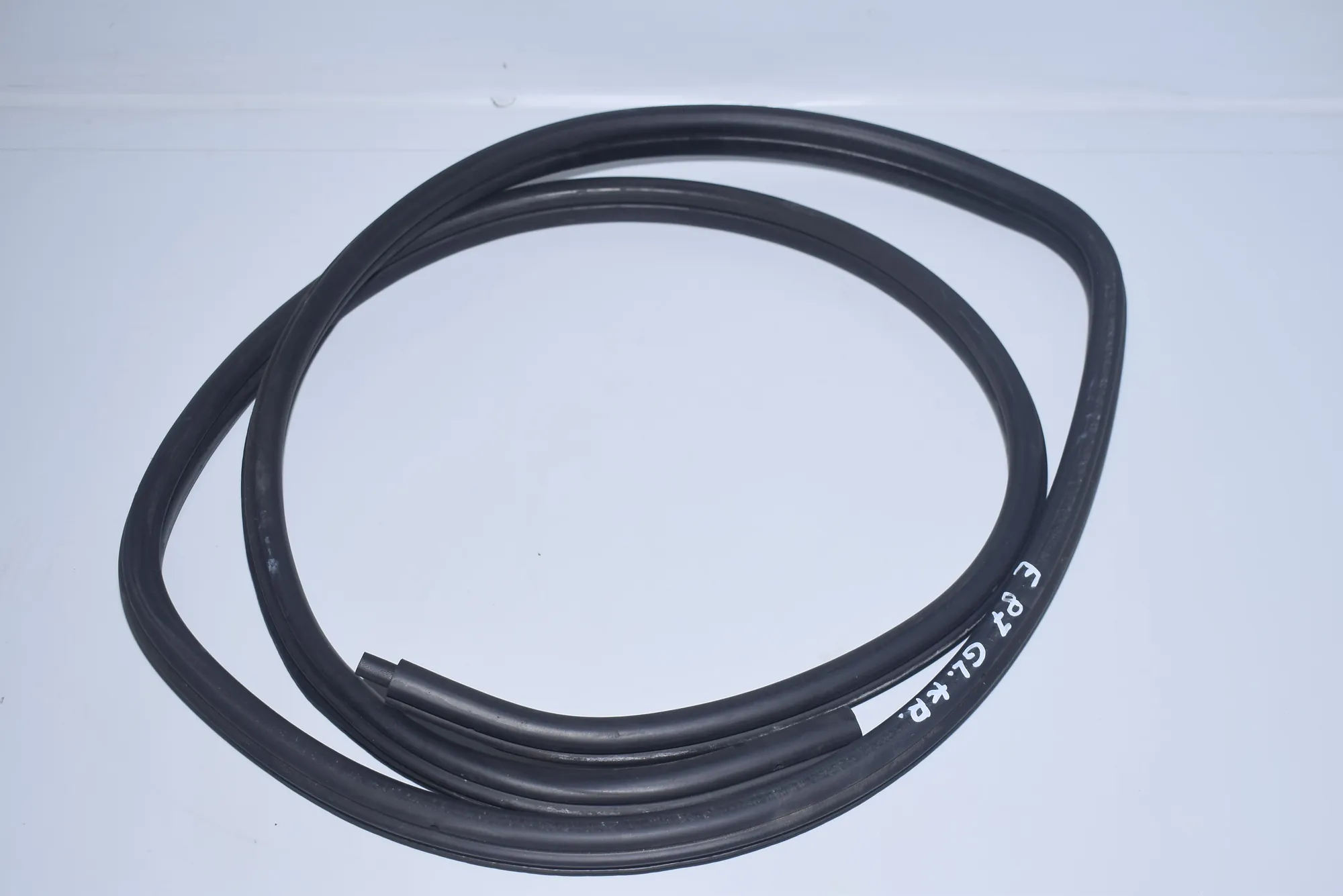 Rear Left Door Seal Rubber – OEM 7066618 · BMW 1 (E87) 116 d 2010