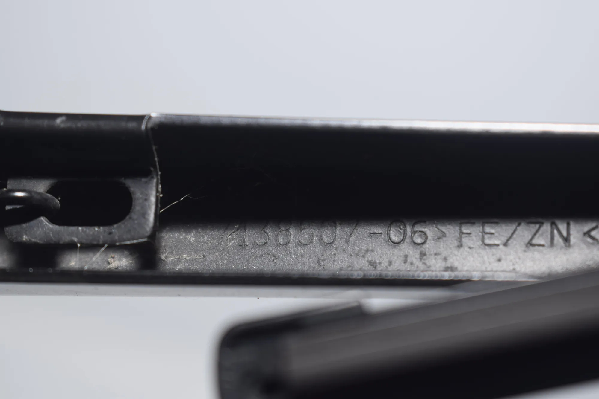 Tailgate Window Wiper Arm – OEM 7138507 · BMW 1 (E87) 116 d 2010 – 5