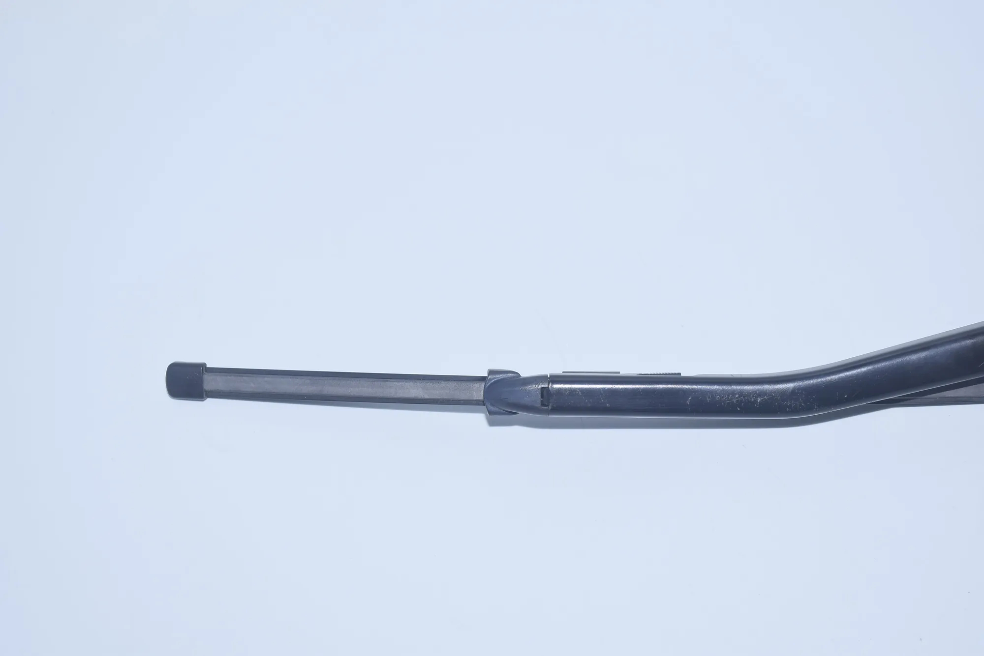 Tailgate Window Wiper Arm – OEM 7138507 · BMW 1 (E87) 116 d 2010 – 3