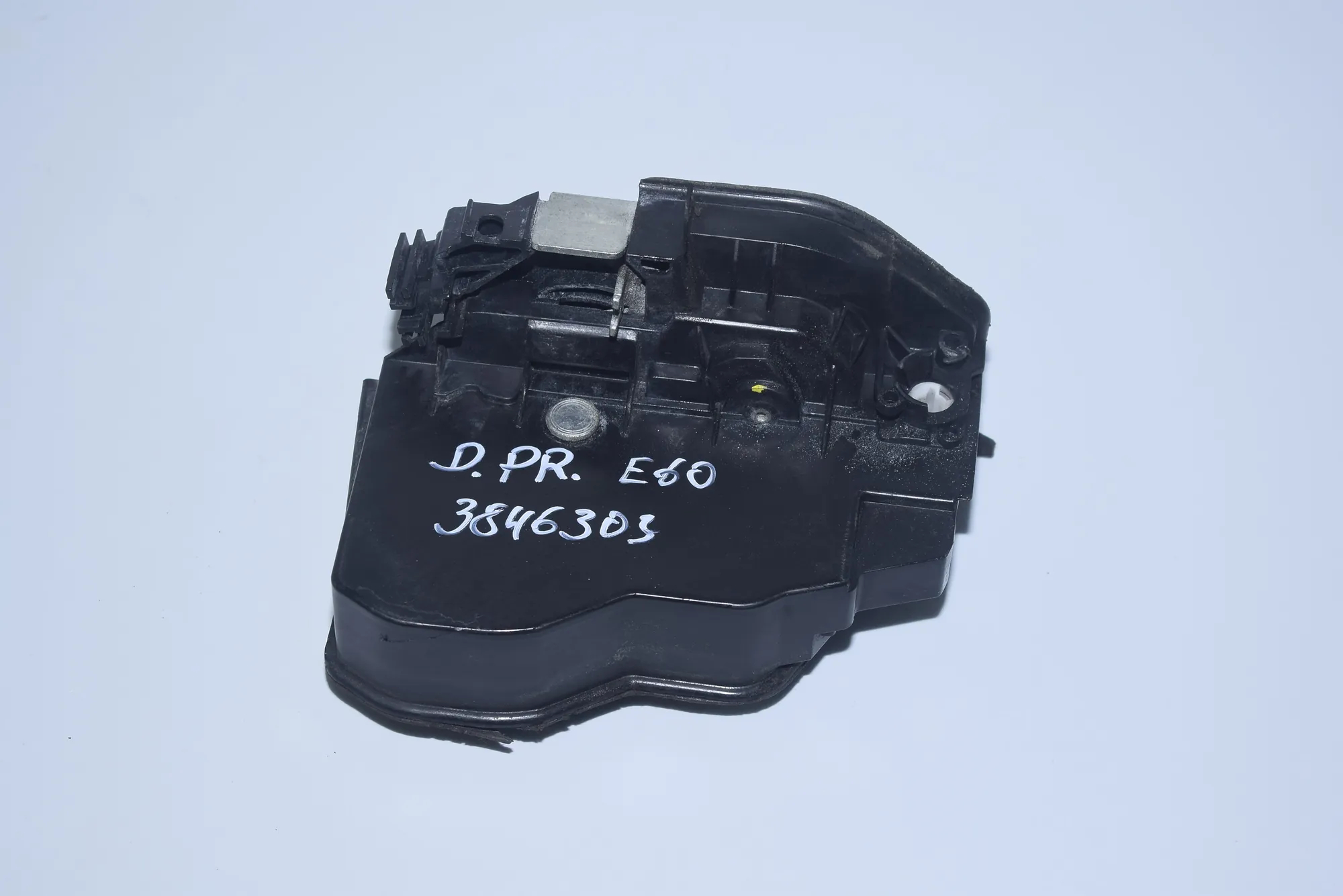 Front Left Door Lock – OEM 7167073 · BMW 5 (E60) 523 i 2006