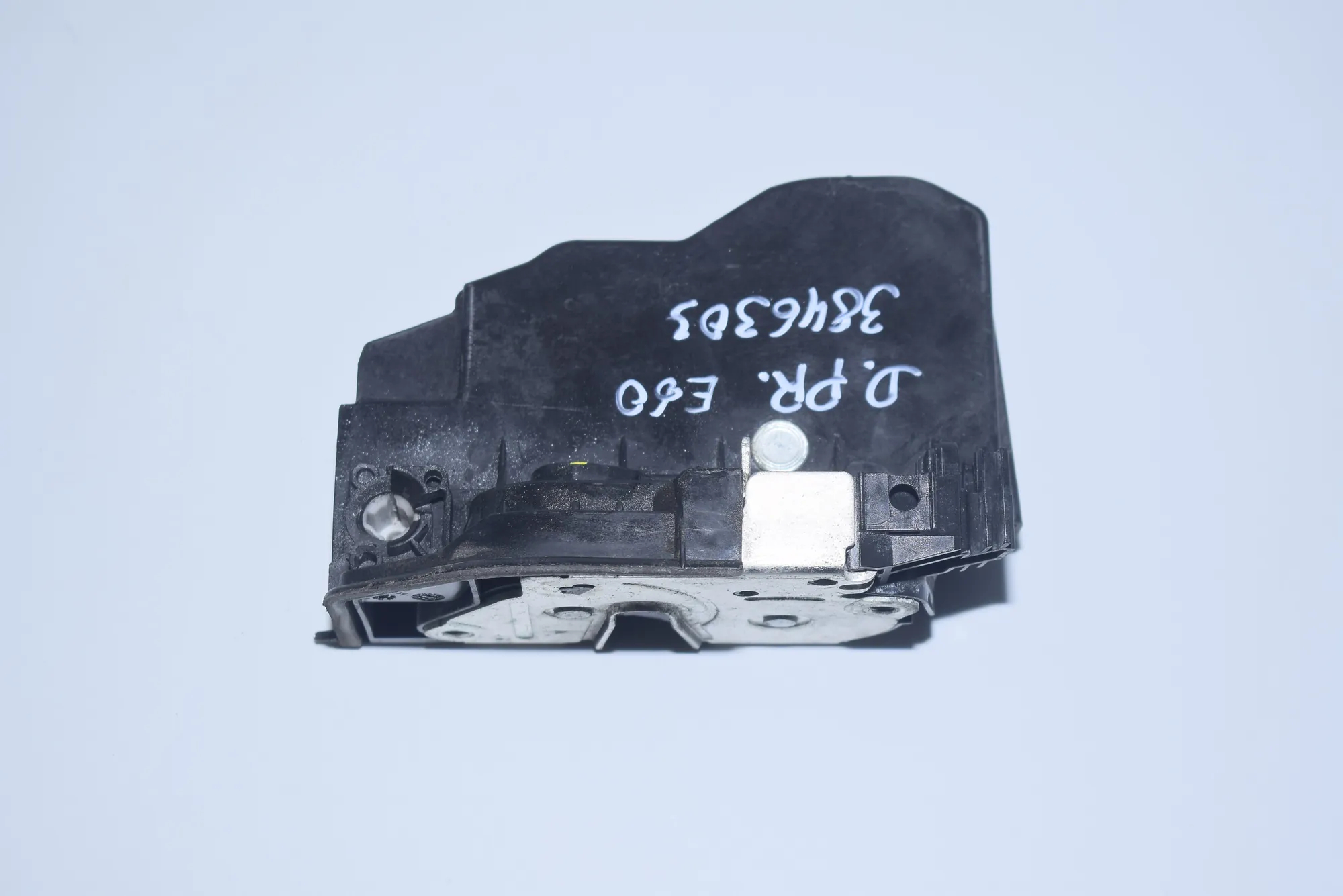 Front Left Door Lock – OEM 7167073 · BMW 5 (E60) 523 i 2006 – 2