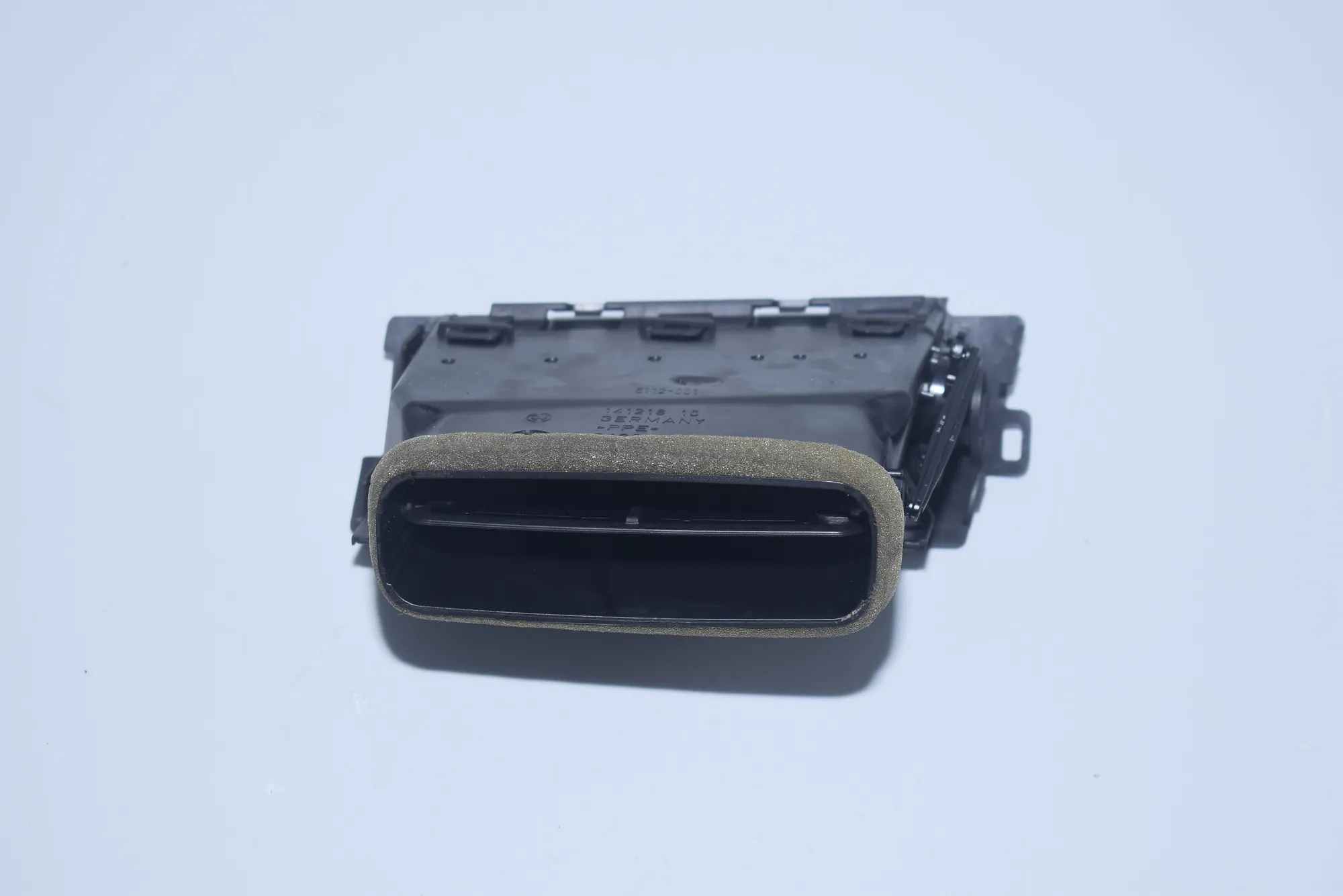 Dashboard Air Vents – OEM 6910731 · BMW 5 (E60) 523 i 2006 – 3