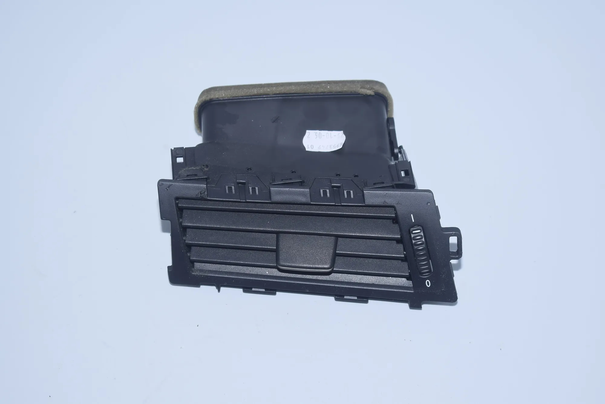Dashboard Air Vents – OEM 6910731 · BMW 5 (E60) 523 i 2006