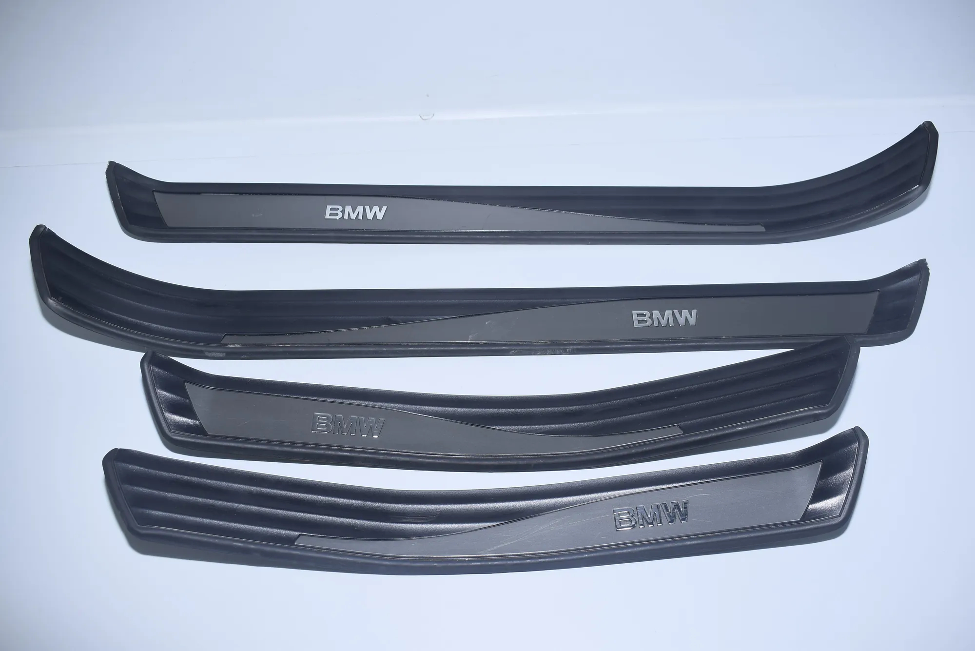 Door Sill Trim Kit – OEM 7034304 · BMW 5 (E60) 523 i 2006 – 10