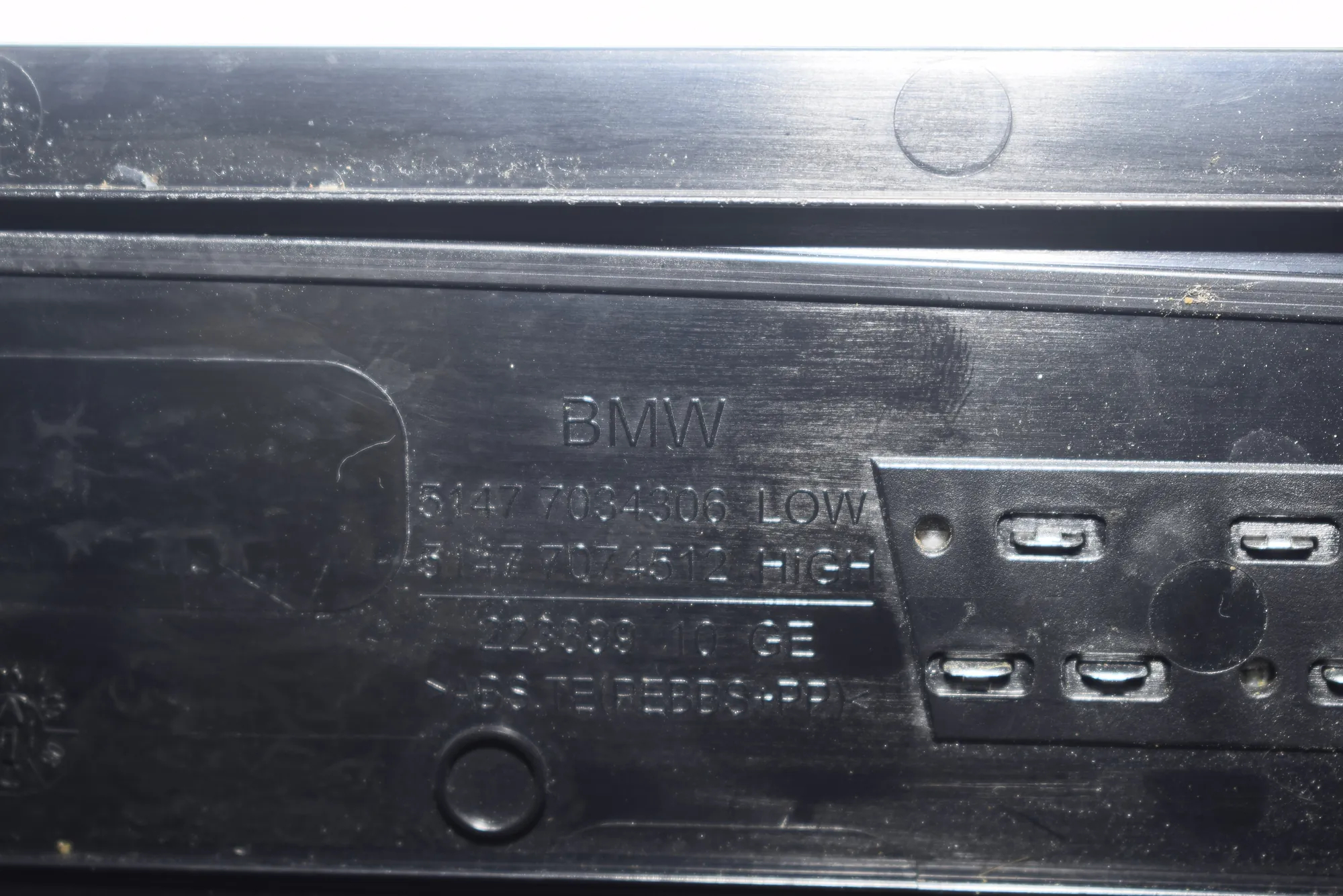 Door Sill Trim Kit – OEM 7034304 · BMW 5 (E60) 523 i 2006 – 8