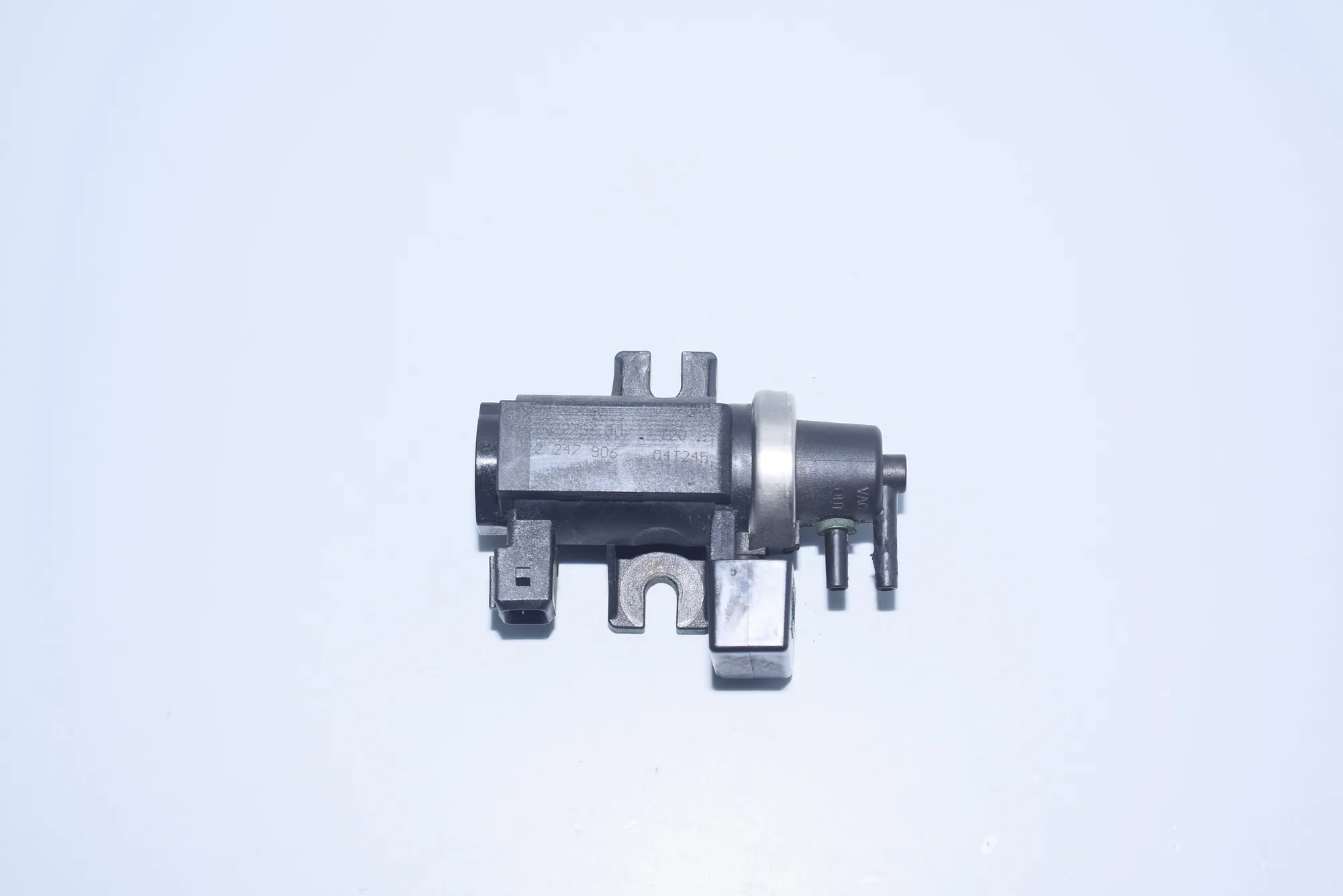 Solenoid Valve – OEM 2247906 · BMW X5 (E53) 3.0 d 2004 – 4
