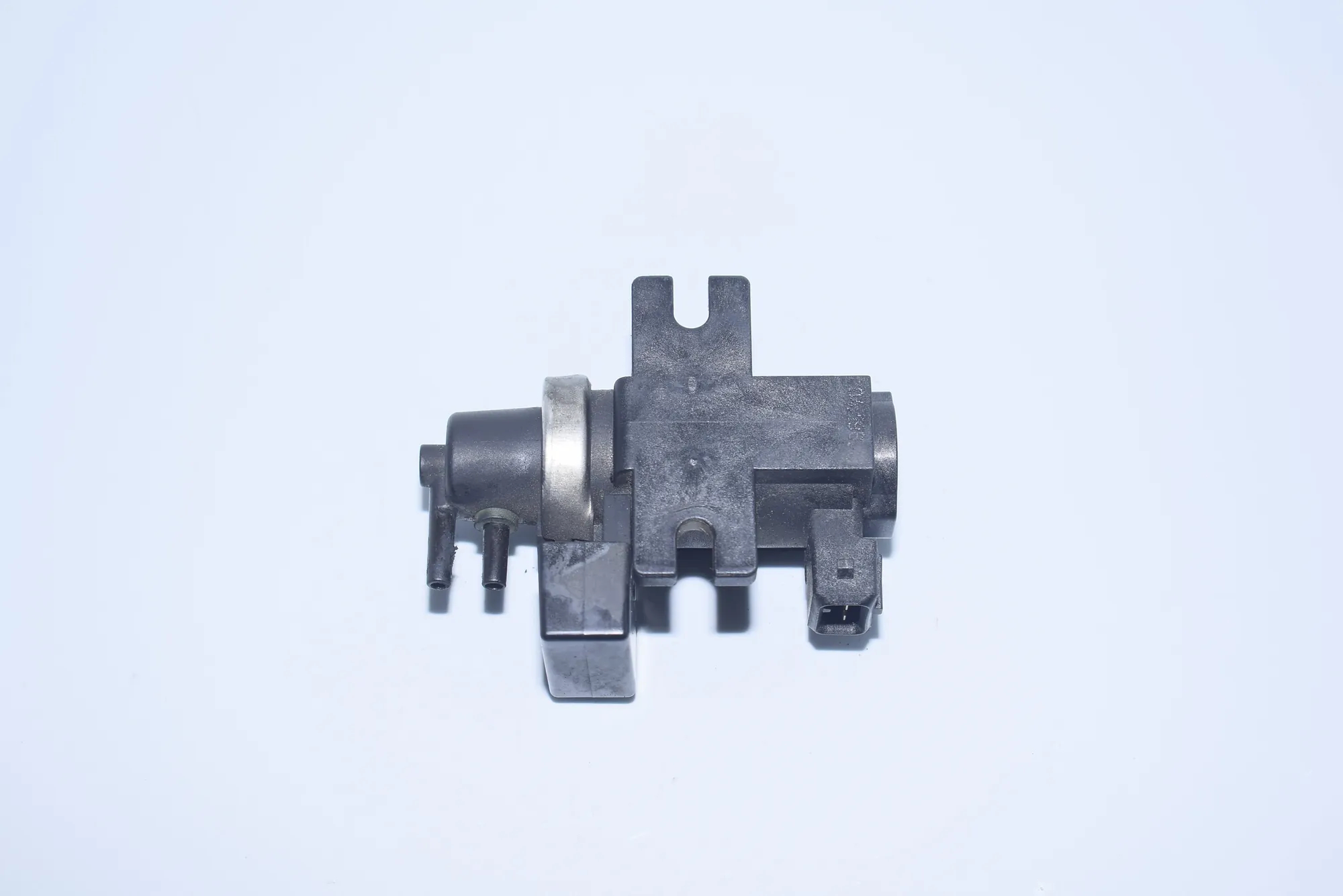 Solenoid Valve – OEM 2247906 · BMW X5 (E53) 3.0 d 2004 – 2