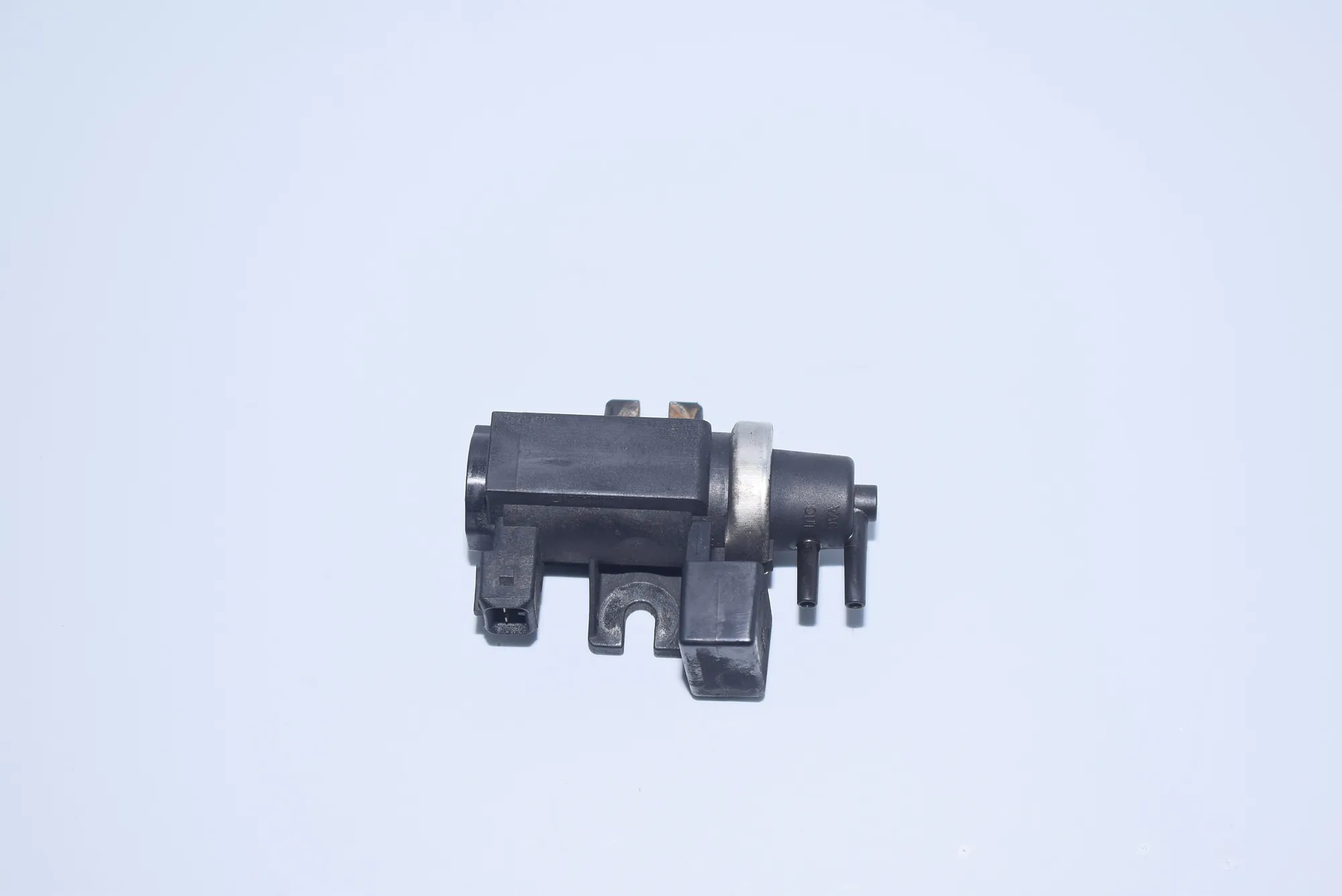 Solenoid Valve – OEM 2247906 · BMW X5 (E53) 3.0 d 2004