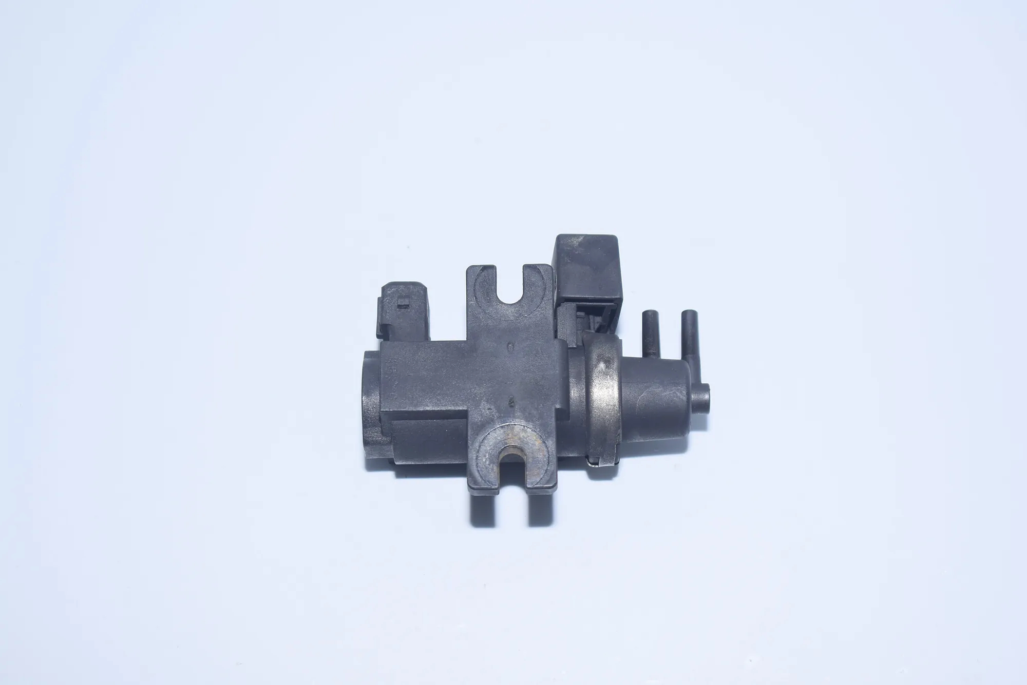 Solenoid Valve – OEM 2247906 · BMW X5 (E53) 3.0 d 2004 – 4