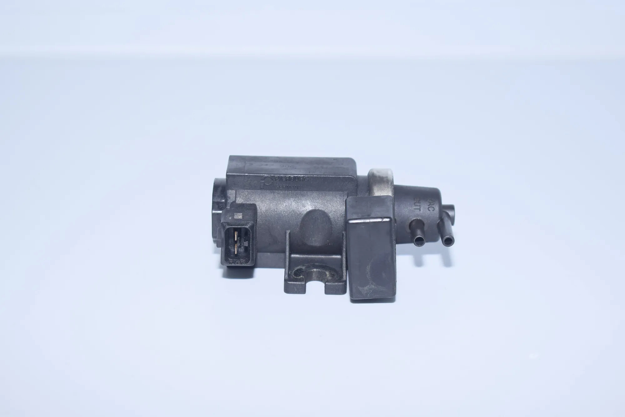 Solenoid Valve – OEM 2247906 · BMW X5 (E53) 3.0 d 2004 – 2