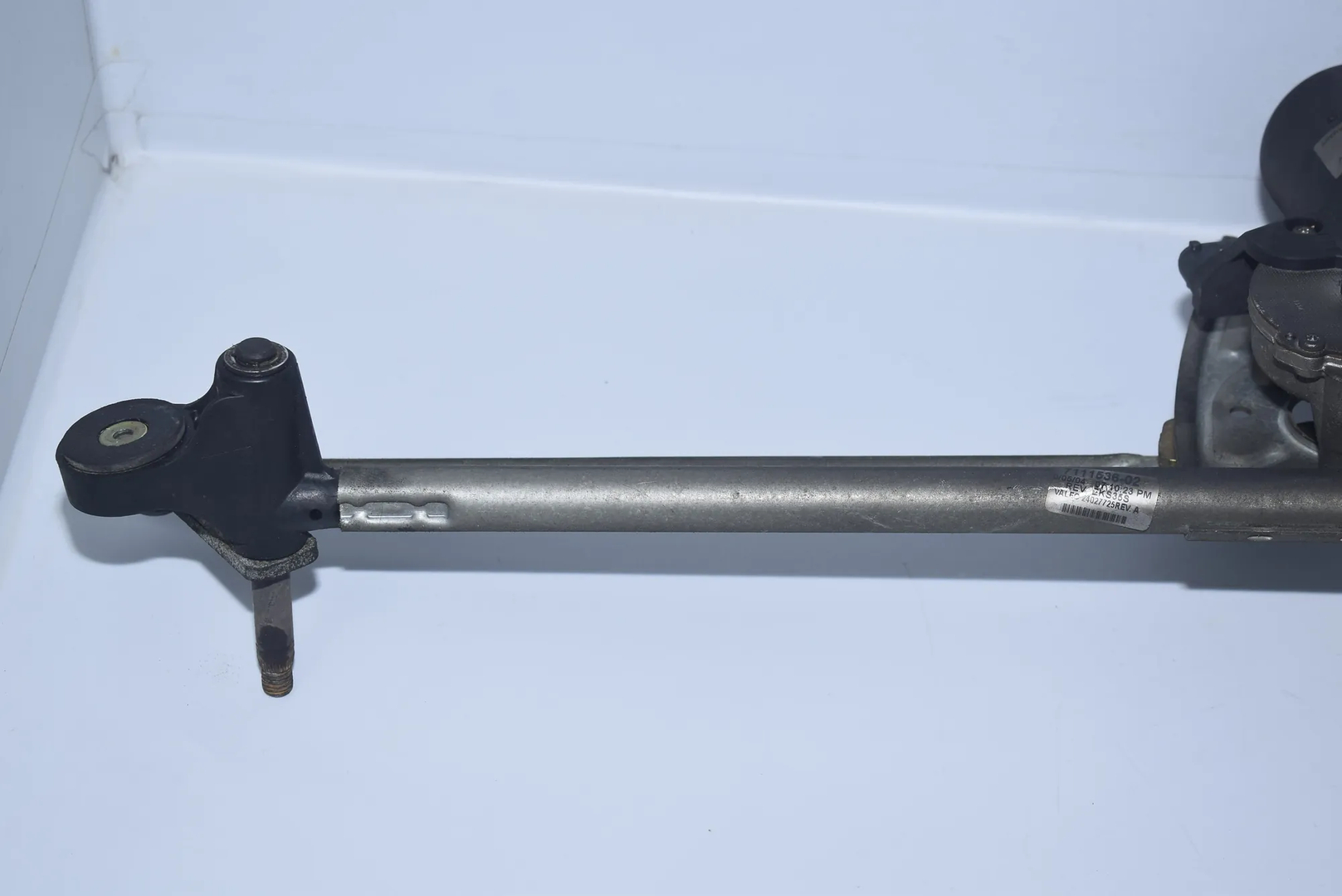 Front Windshield Wiper Mechanism – OEM 6913007 · BMW X5 X5 (E53) (2000 - 2007) 3.0 d (2003 - 2006, 3.0 L, 160 kW) 2004 – 2