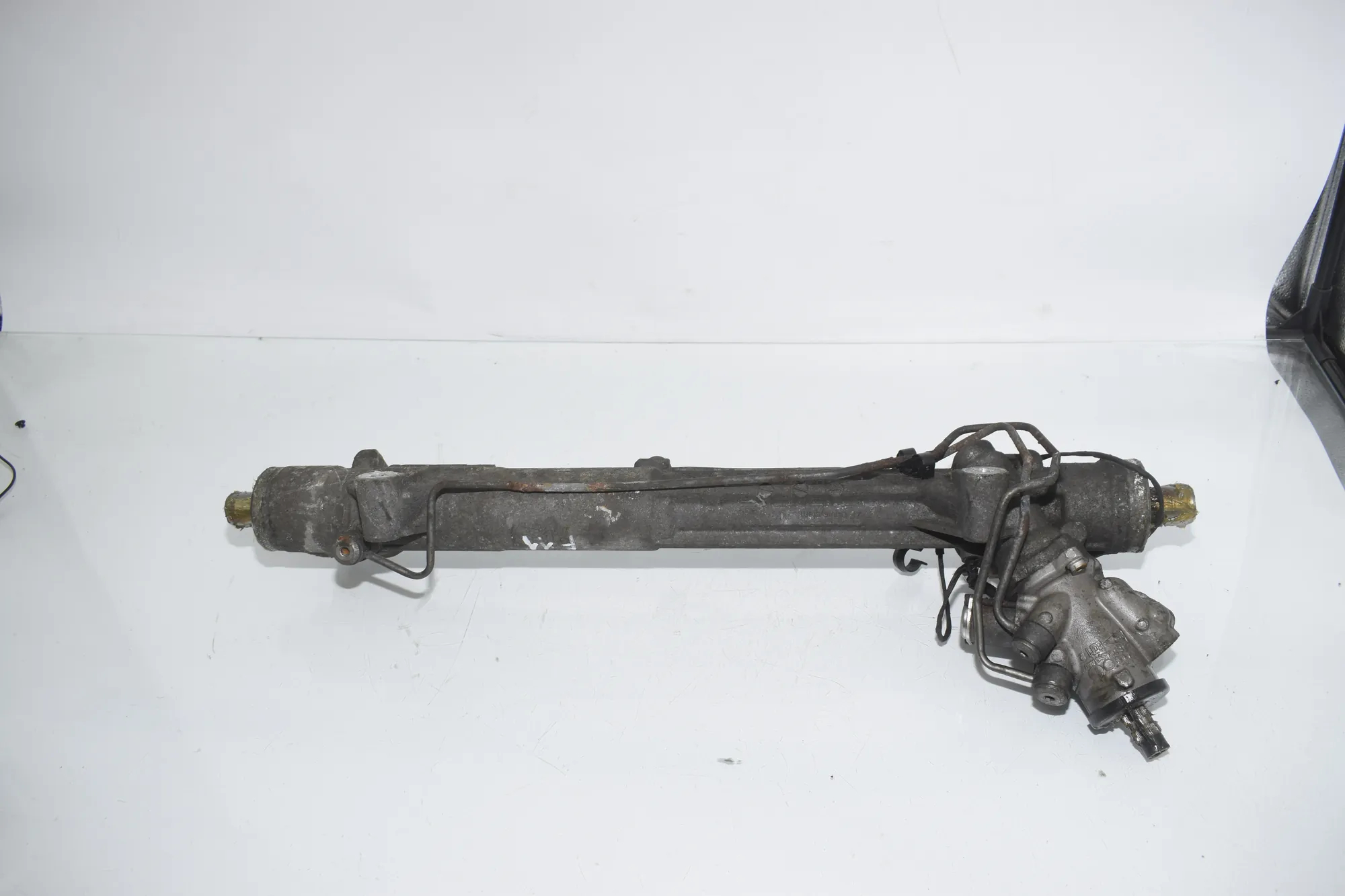 Steering Rack – OEM 7853993 · BMW 5 Touring (F11) 530 d xDrive 2012 – 3