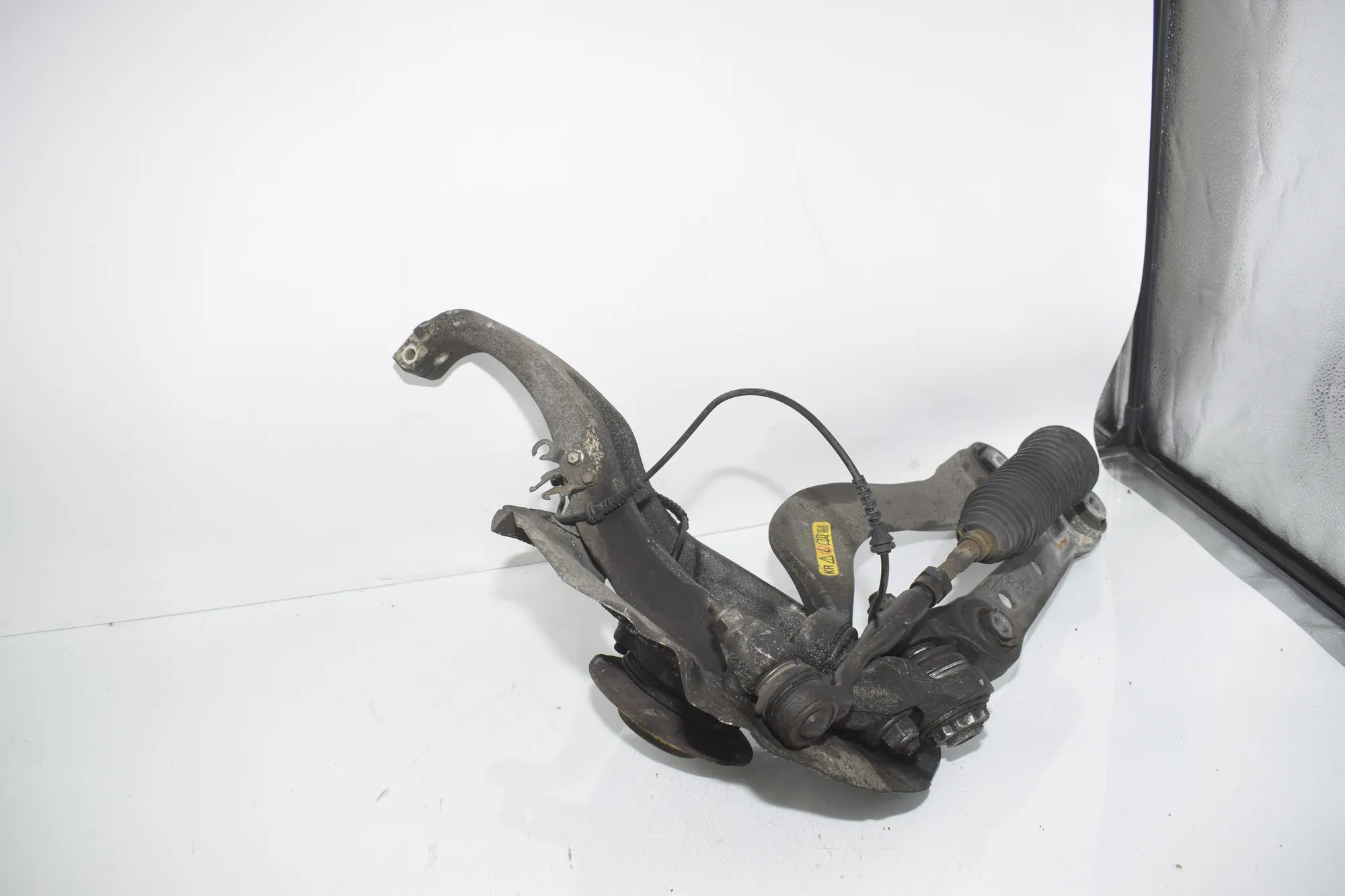 Front Right Wheel Hub – OEM 6777752 · BMW 5 Touring (F11) 530 d xDrive 2012 – 2