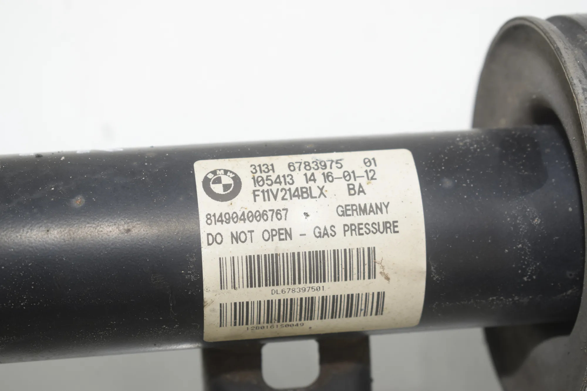 Front Left Shock Absorber – OEM 6783975 · BMW 5 Touring (F11) 530 d xDrive 2012 – 4