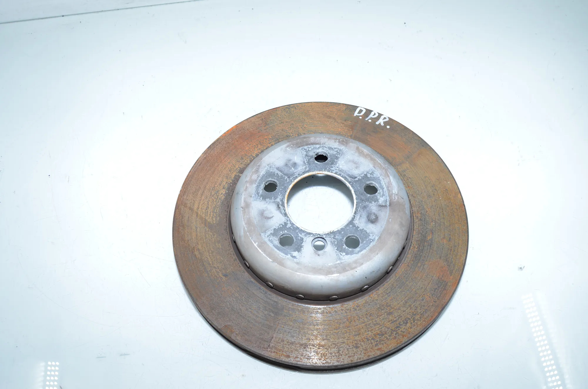 Front Right Brake Disc – OEM 6898730 · BMW 5 Touring (F11) 530 d xDrive 2012