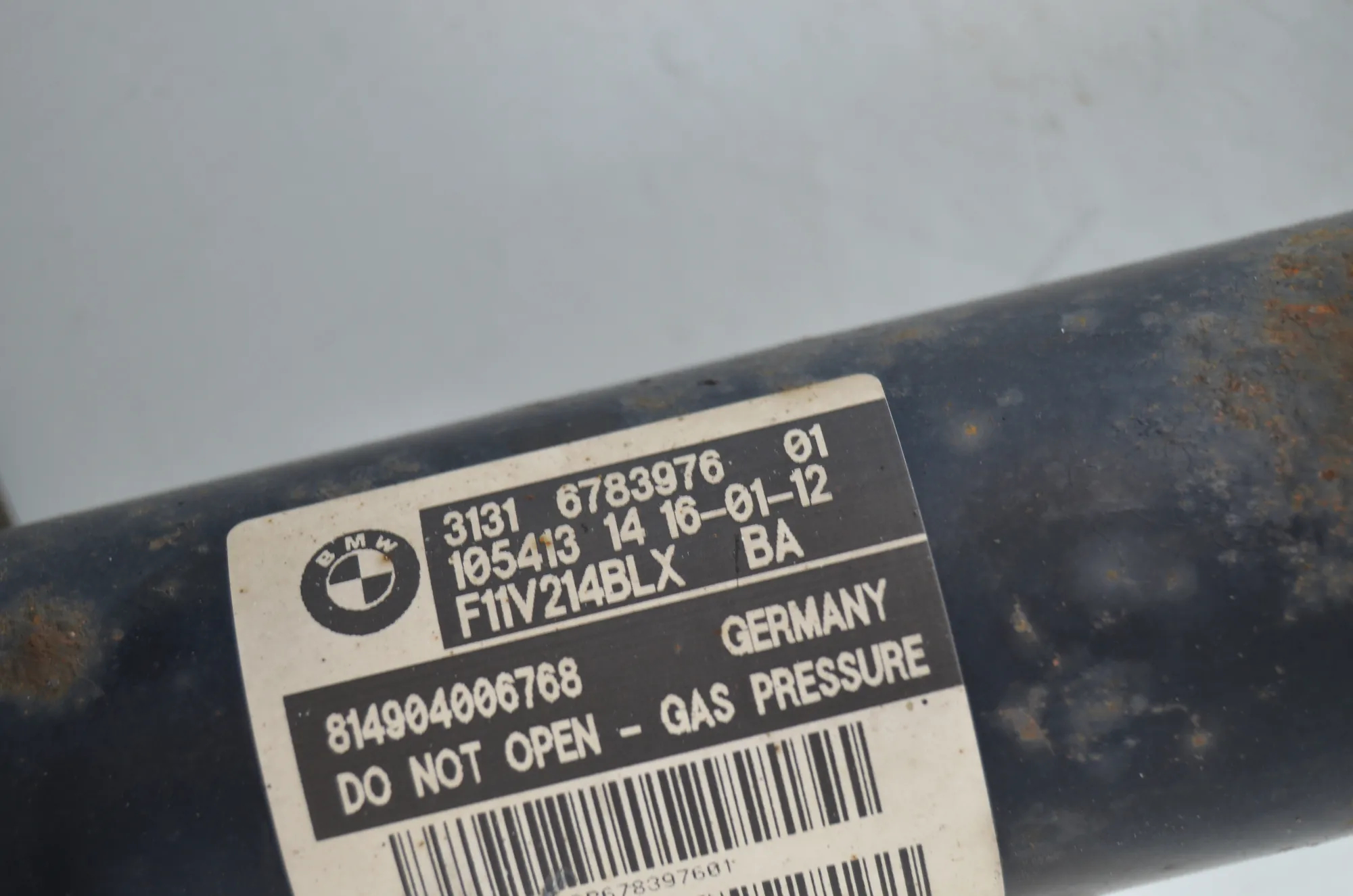 Front Right Shock Absorber – OEM 6783976 · BMW 5 Touring (F11) 530 d xDrive 2012 – 5