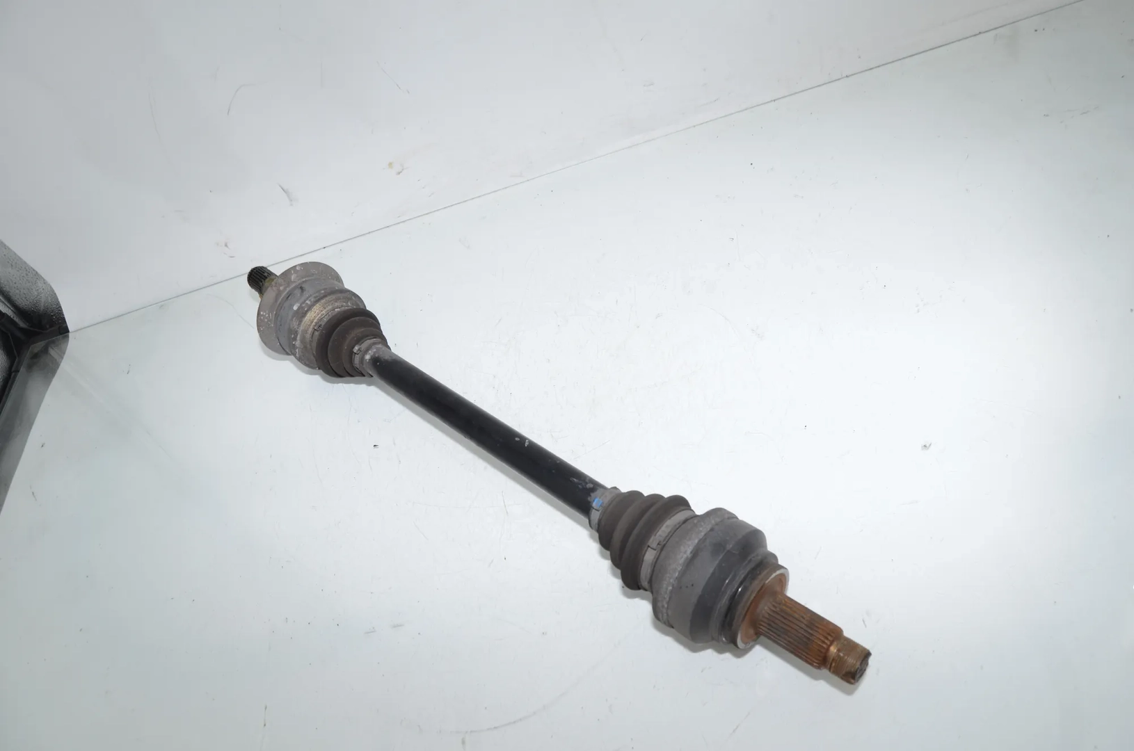 Rear Left Driveshaft – OEM 7581021 · BMW 5 (F10) 525 d 2010 – 3