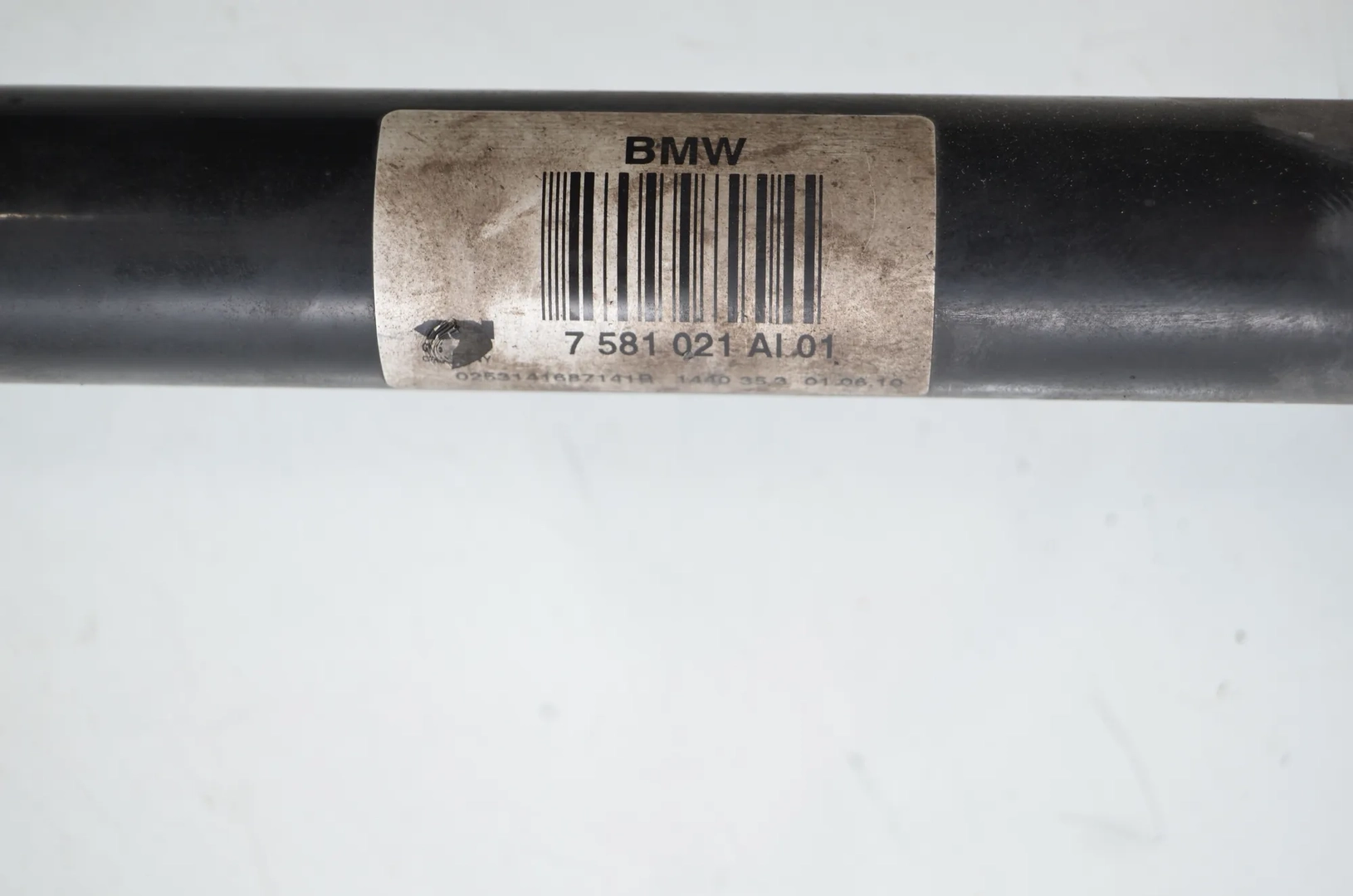 Rear Left Driveshaft – OEM 7581021 · BMW 5 (F10) 525 d 2010 – 4