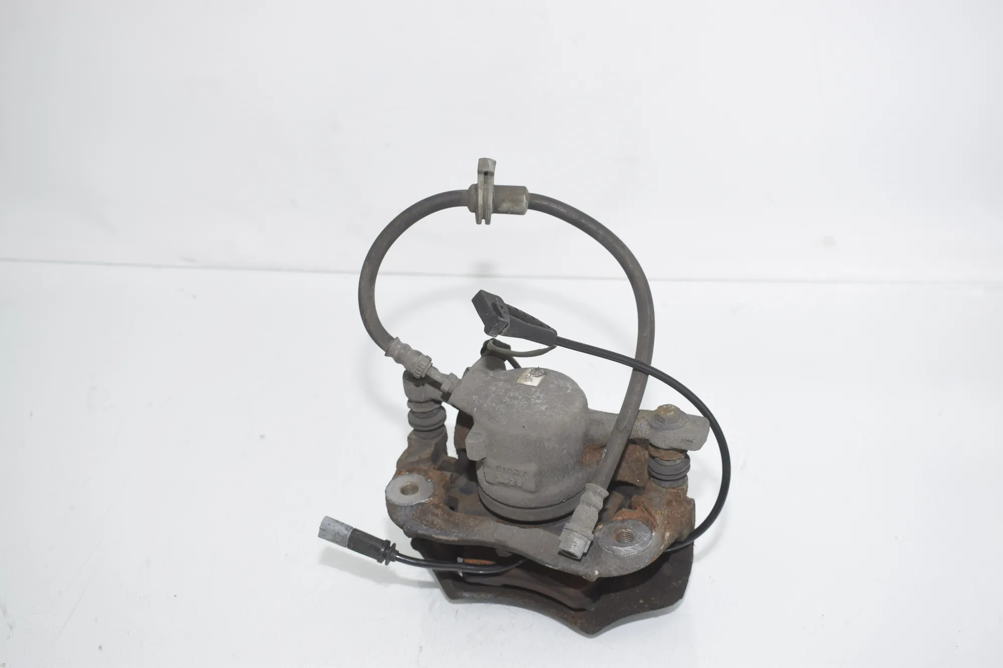 Front Left Brake Caliper – OEM 6860263 · BMW 2 Gran Tourer (F46) 216 i 2018 – 3