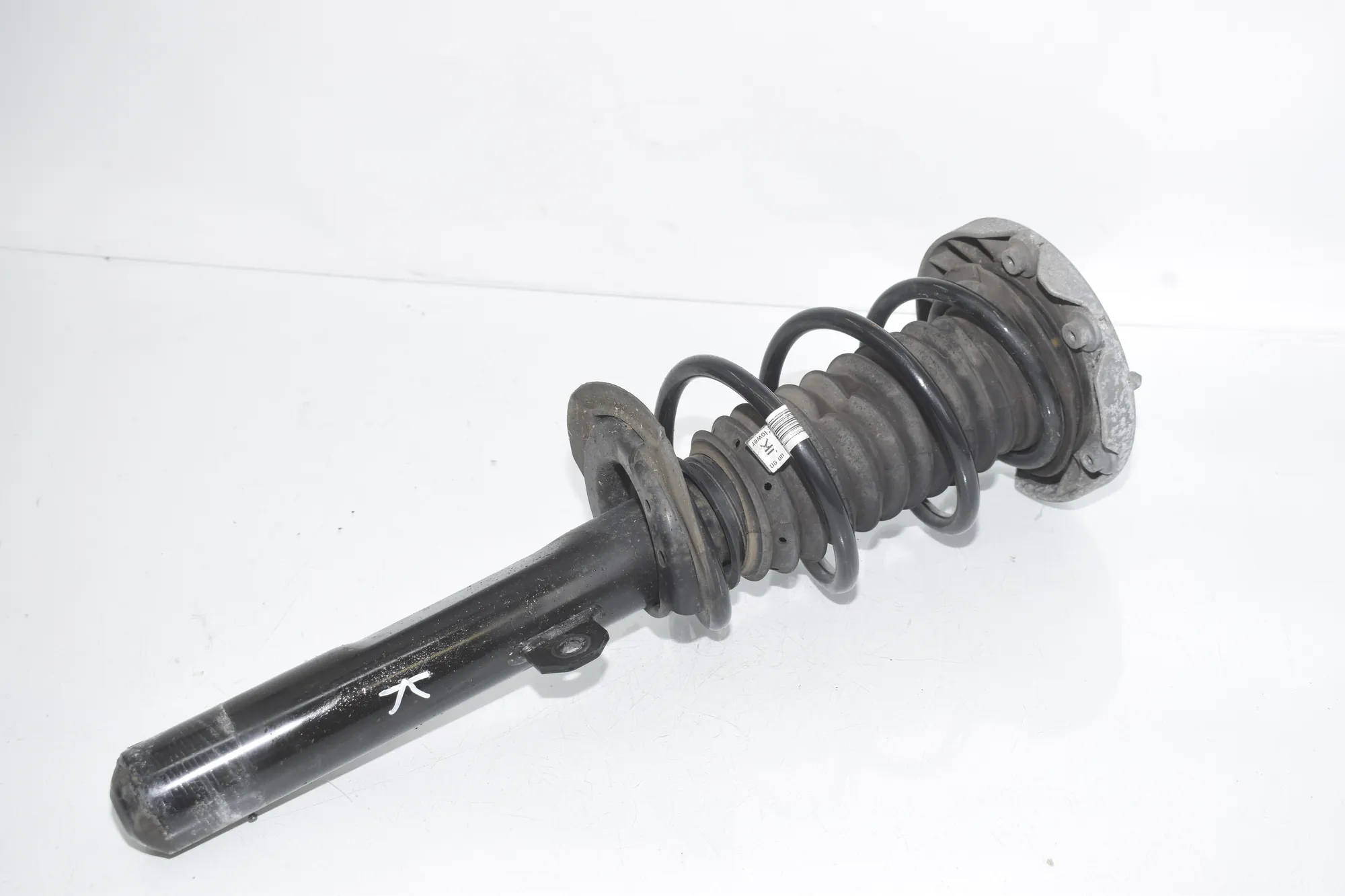 Front Left Shock Absorber – OEM 6887333 · BMW 2 Gran Tourer (F46) 216 i 2018 – 3
