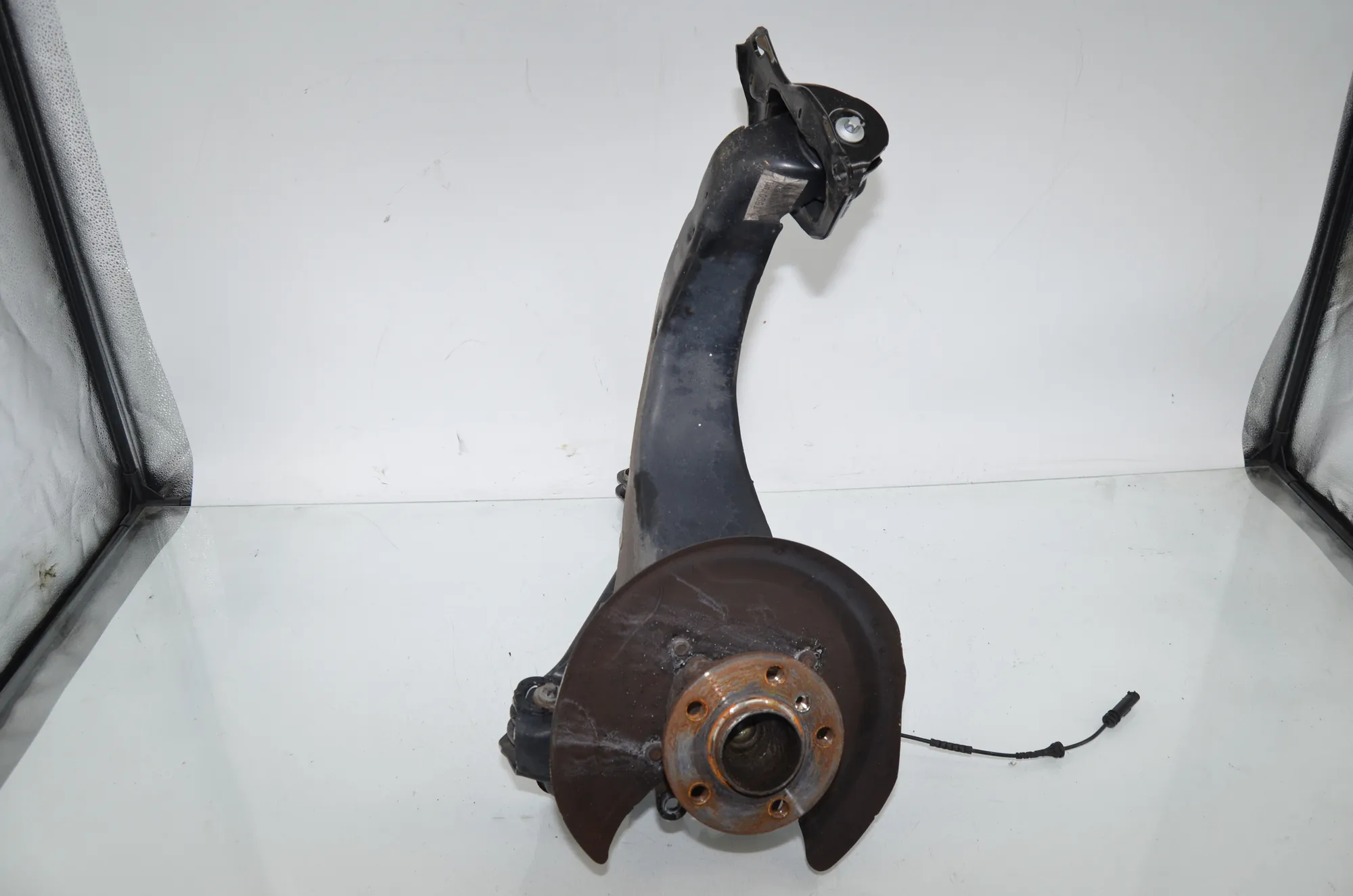 Rear Left Wheel Hub Spindle – OEM 8842879 · BMW 2 Gran Tourer (F46) 216 i 2018 – 2