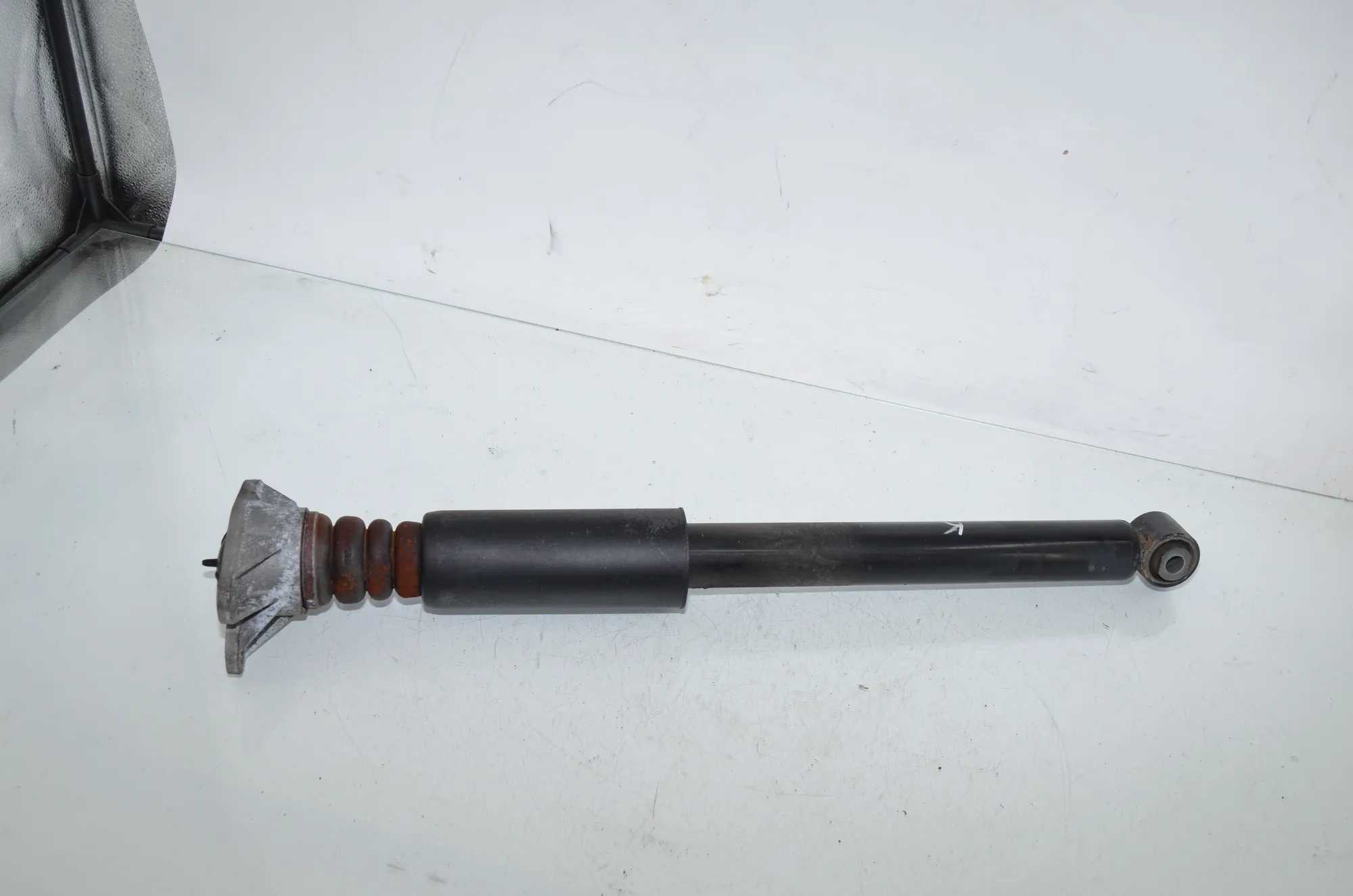 Rear Left Shock Absorber – OEM 6887330 · BMW 2 Gran Tourer (F46) 216 i 2018 – 3