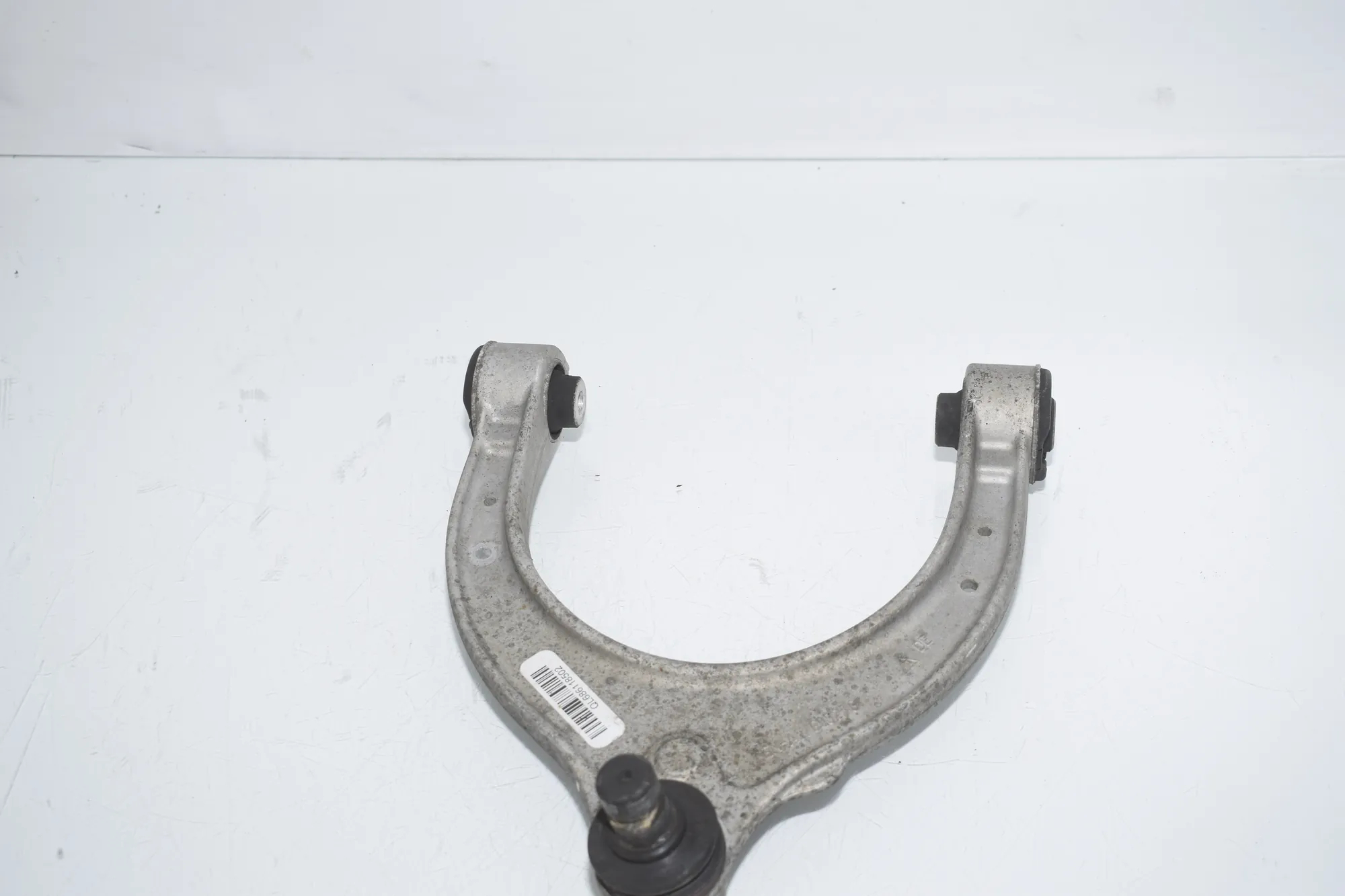 Front Left Upper Control Arm – OEM 6861185 · BMW 5 (G30) (2016 - -) 540 i 2017 – 3