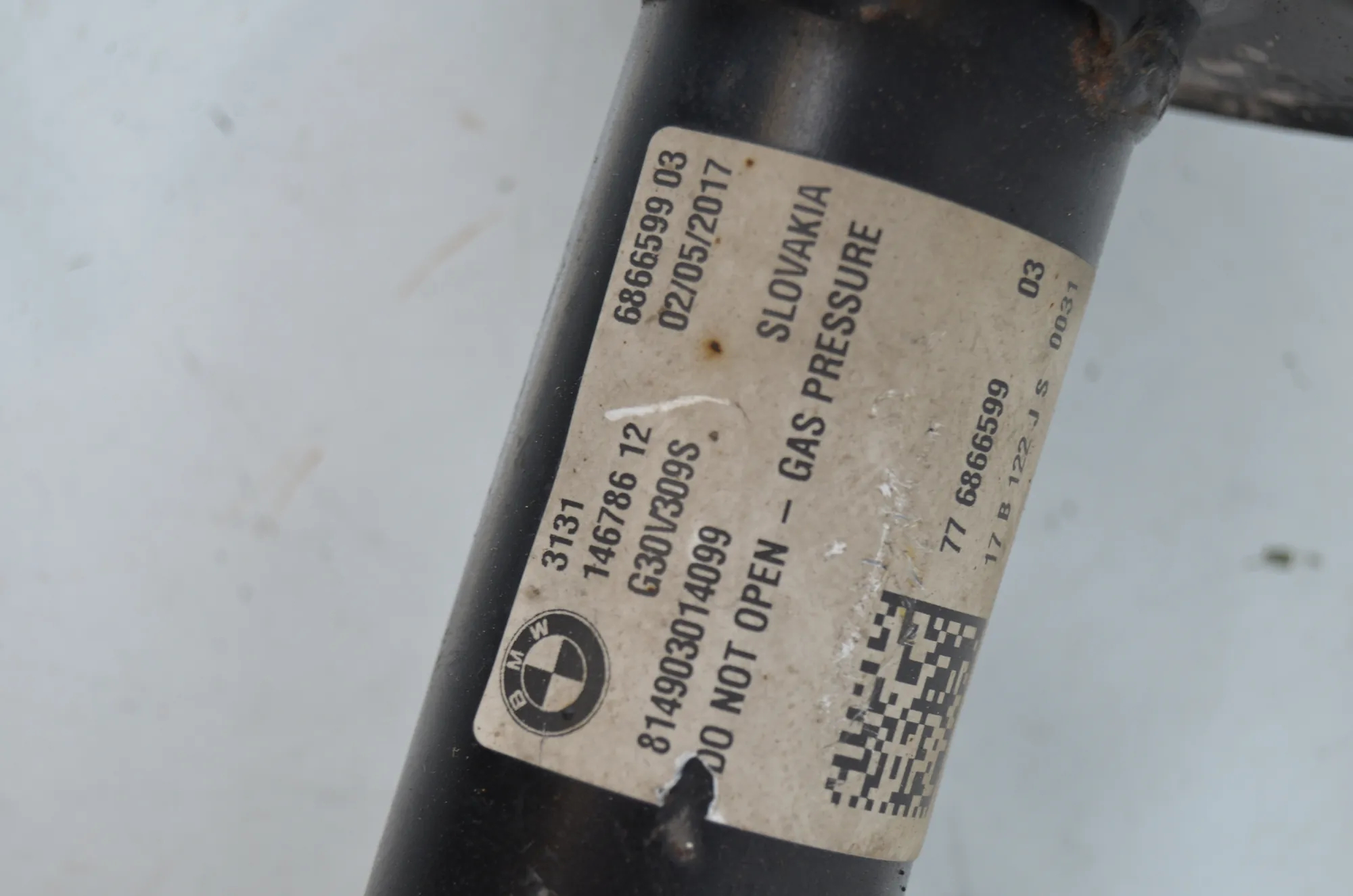 Front Left Shock Absorber – OEM 6866599 · BMW 5 (G30) (2016 - -) 540 i 2017 – 4