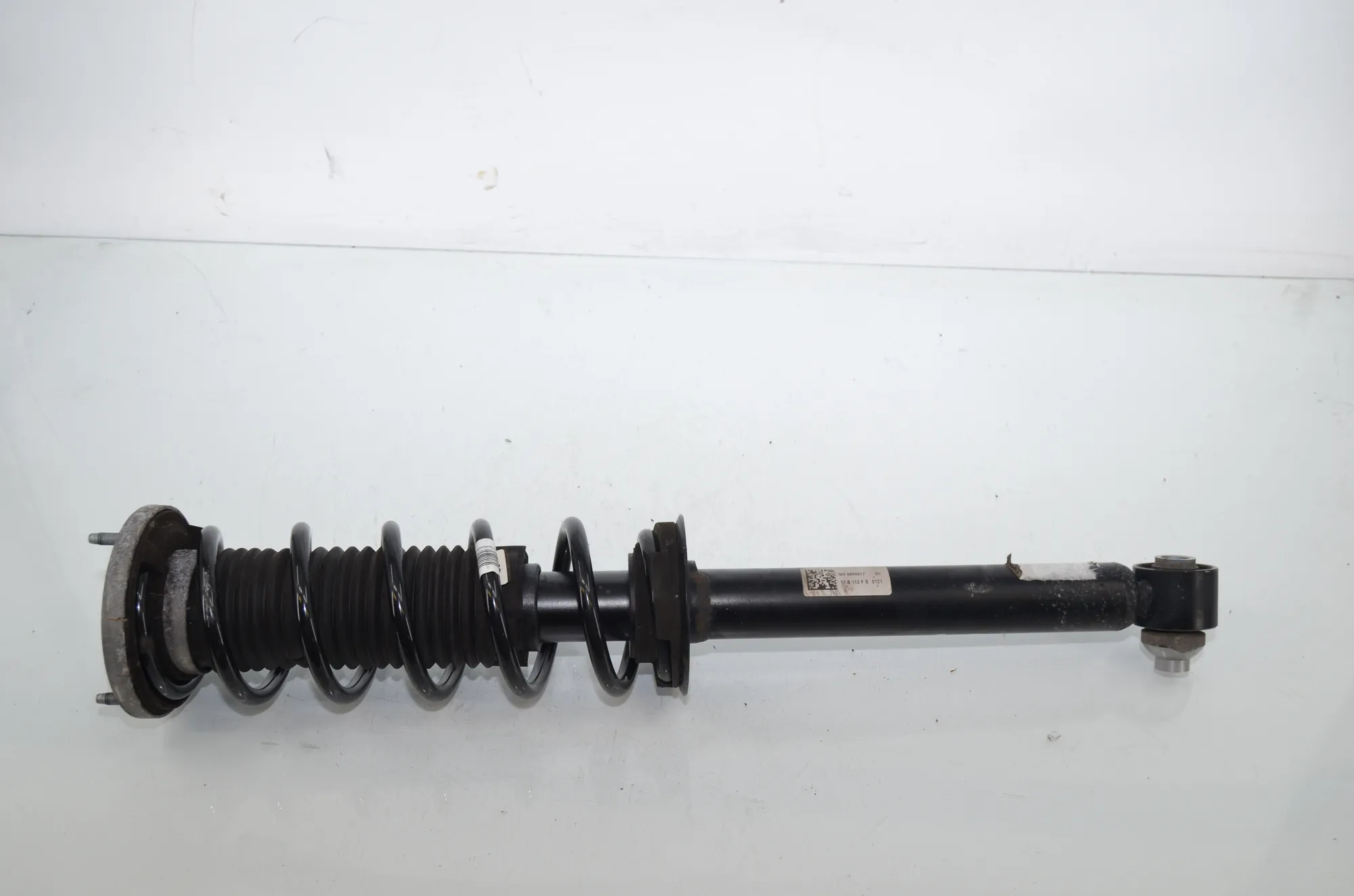 Rear Right Shock Absorber – OEM 6866617 · BMW 5 (G30) (2016 - -) 540 i 2017