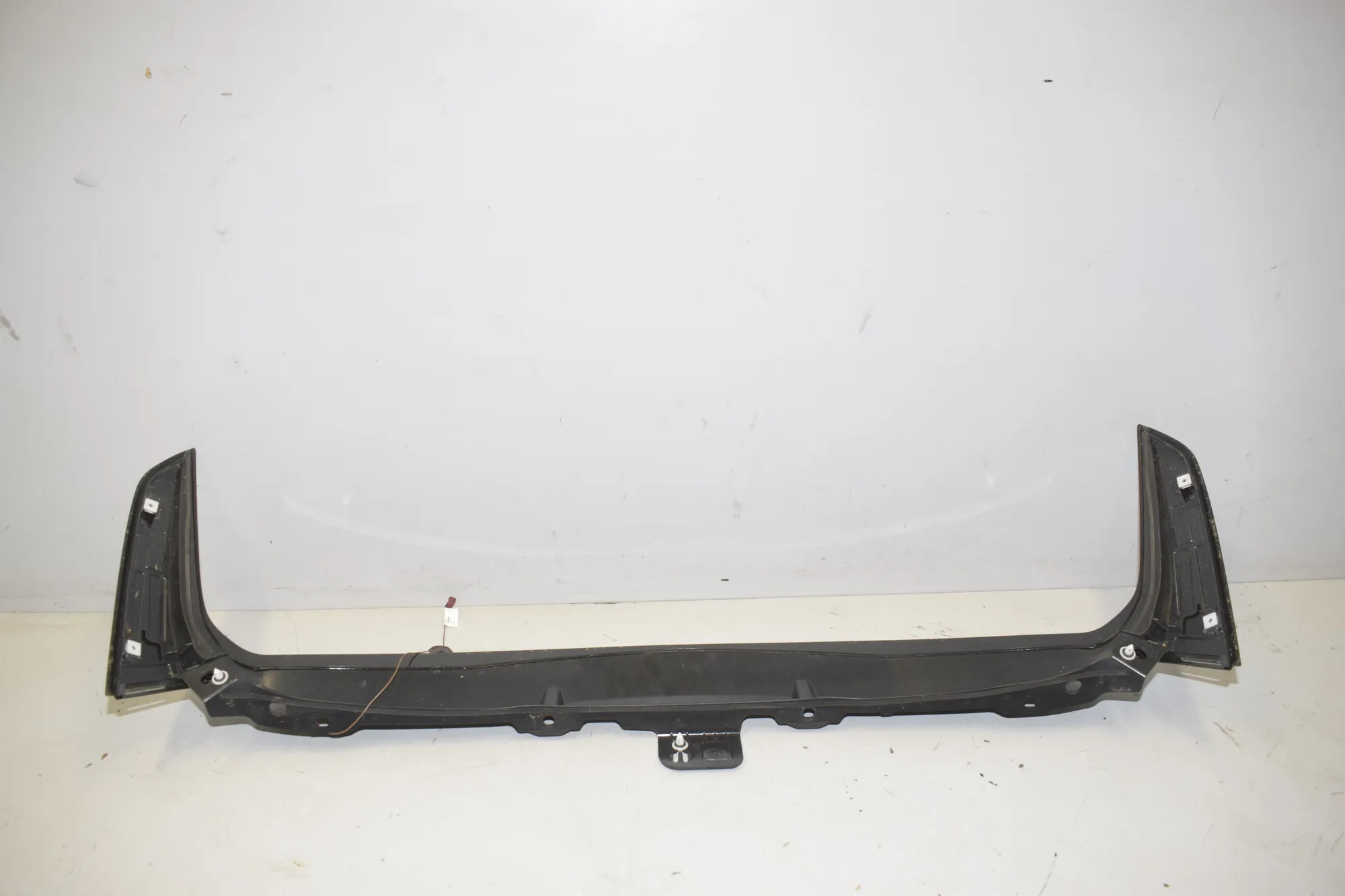 Tailgate Bootlid Spoiler – OEM 7360536 · BMW X1 (F48) sDrive 18 d 2019 – 3