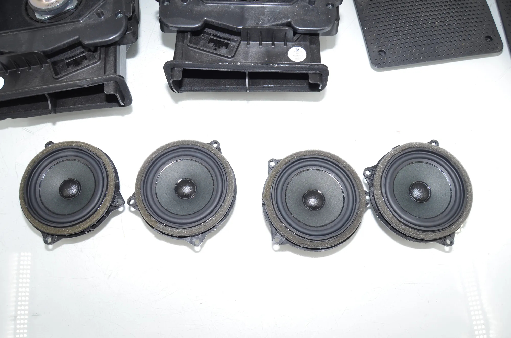 Sound Audio System Set – OEM 9274700 · BMW 2 Gran Tourer (F46) 216 i 2018 – 3