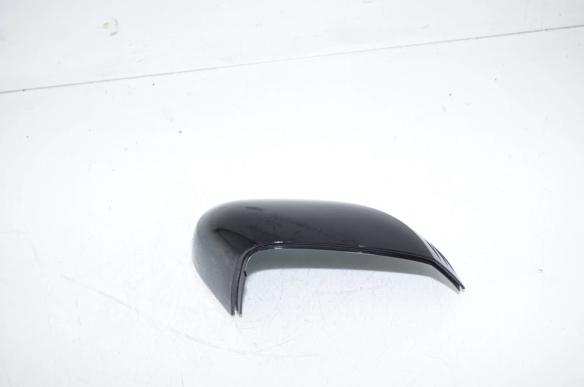 Front Right Mirror Trim – OEM 212835716 · BMW iX1 (U11 BEV) BMW iX1 (U11 BEV) iX1 eDrive 20 2024 – 2