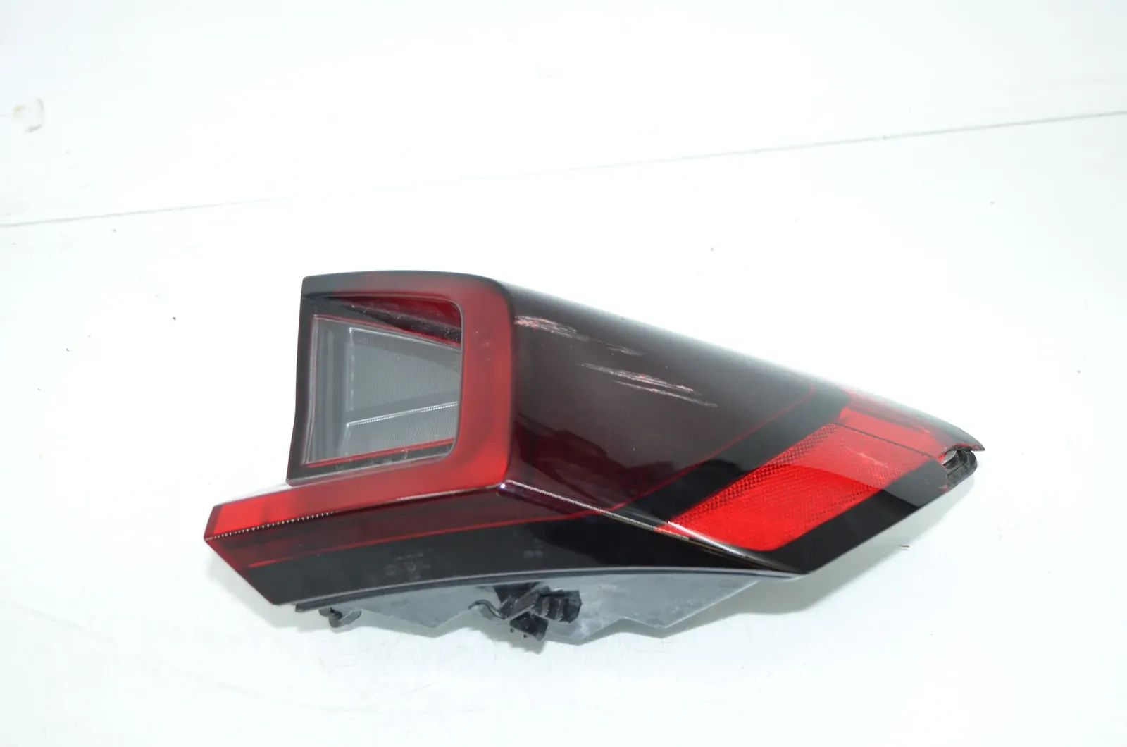 Rear Right Tail Light – OEM 63219465352 · BMW iX1 (U11 BEV) BMW iX1 (U11 BEV) xDrive 30 2024 – 3