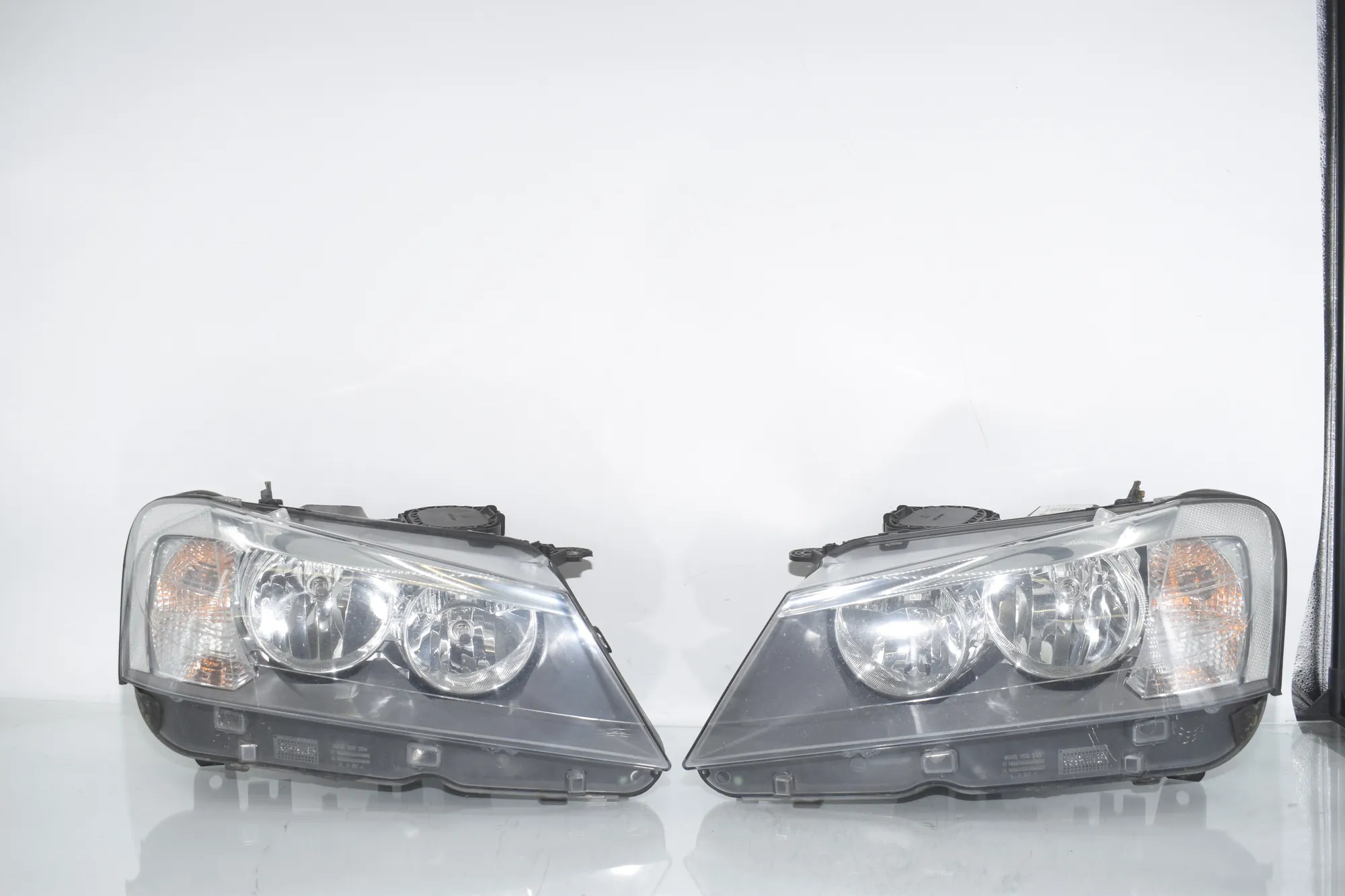 Front Headlight Set Kit – OEM 7217287 · BMW X3 (F25) xDrive 20 d 2012