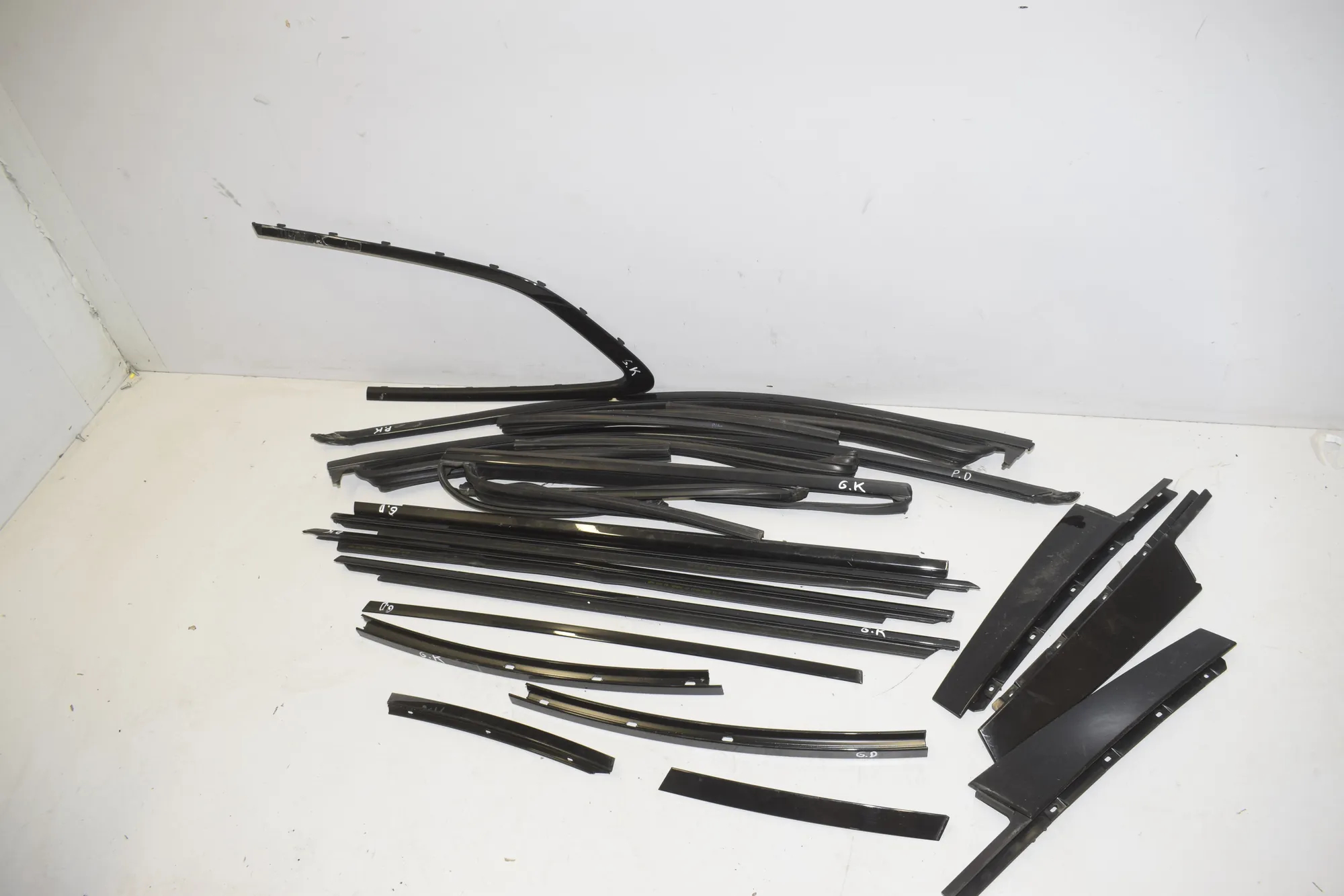 Exterior Trim Kit – OEM 7470033 · BMW 3 Touring (G21) (2019 - -) 320 i 2023 – 4