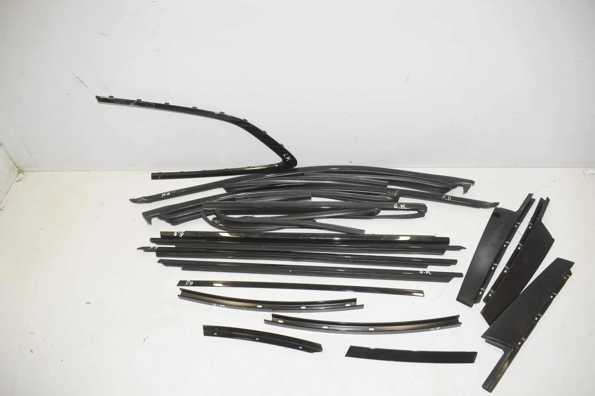 Exterior Trim Kit – OEM 7470033 · BMW 3 Touring (G21) (2019 - -) 320 i 2023 – 3